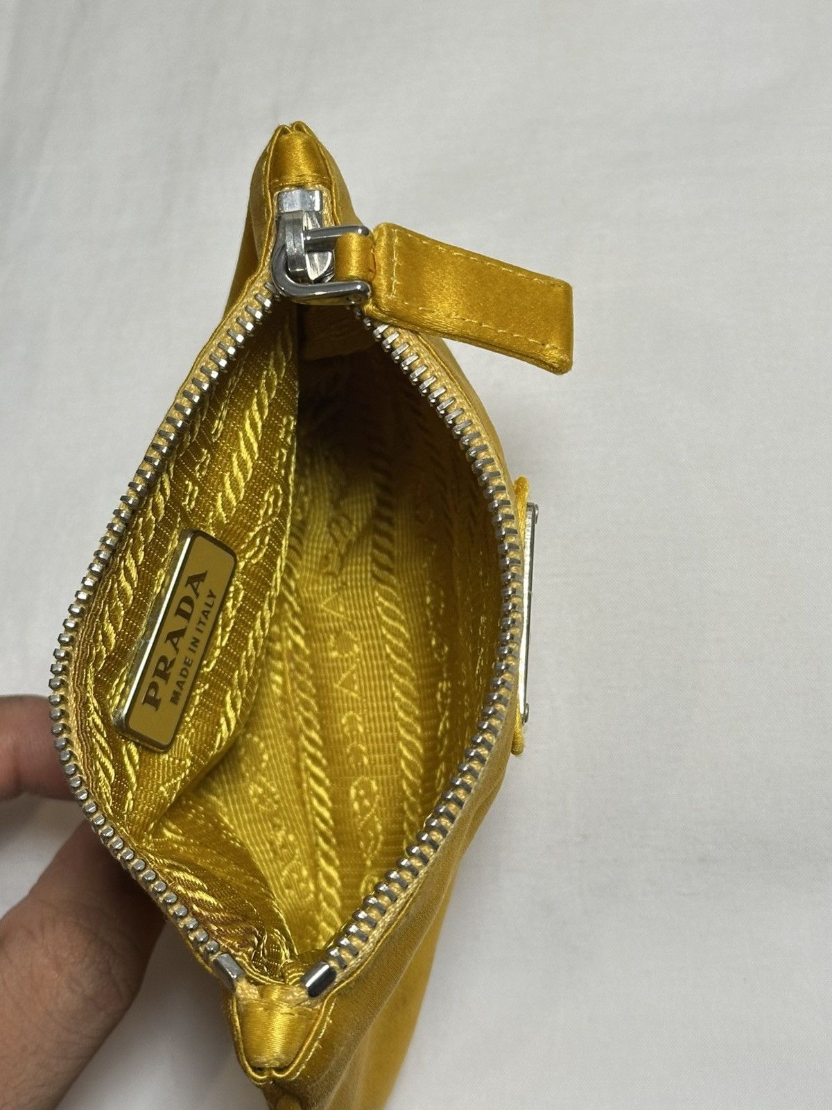 Prada Prada Pouch Clutch TESSUTO Giallo Fluo Nylon Neon Yellow Size ONE SIZE - 9 Thumbnail