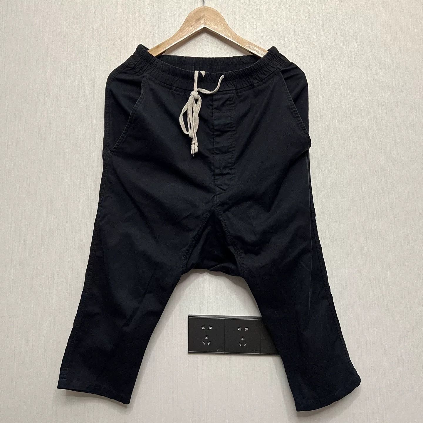 Rick Owens Rick Owens Seven-Point Drop Crotch Pants Size US 26 / EU 42 - 1 Thumbnail
