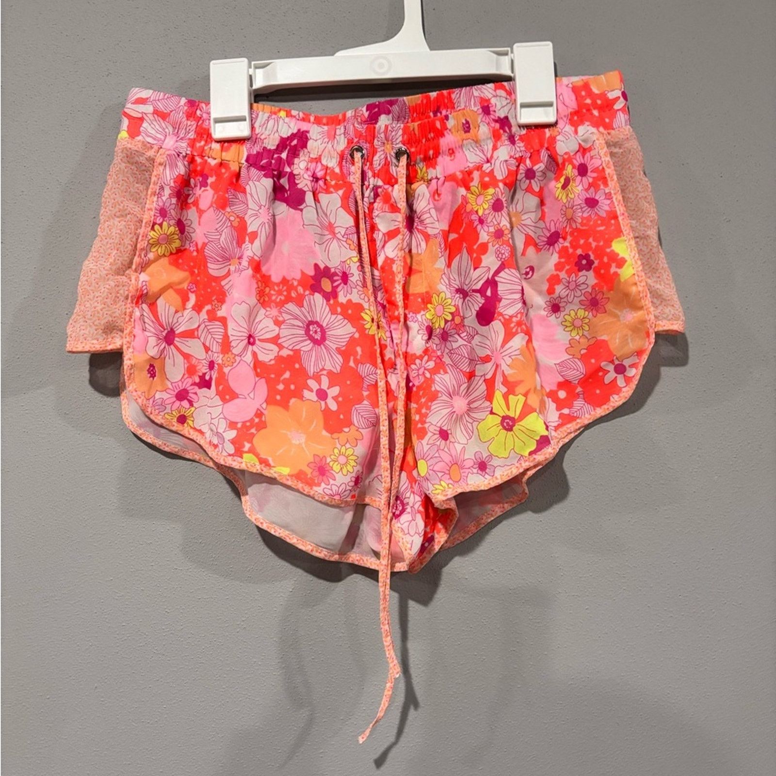 Victoria's Secret Victoria's Secret Vibrant Floral Shorts Size 34" / US 12 / IT 48 - 5 Thumbnail