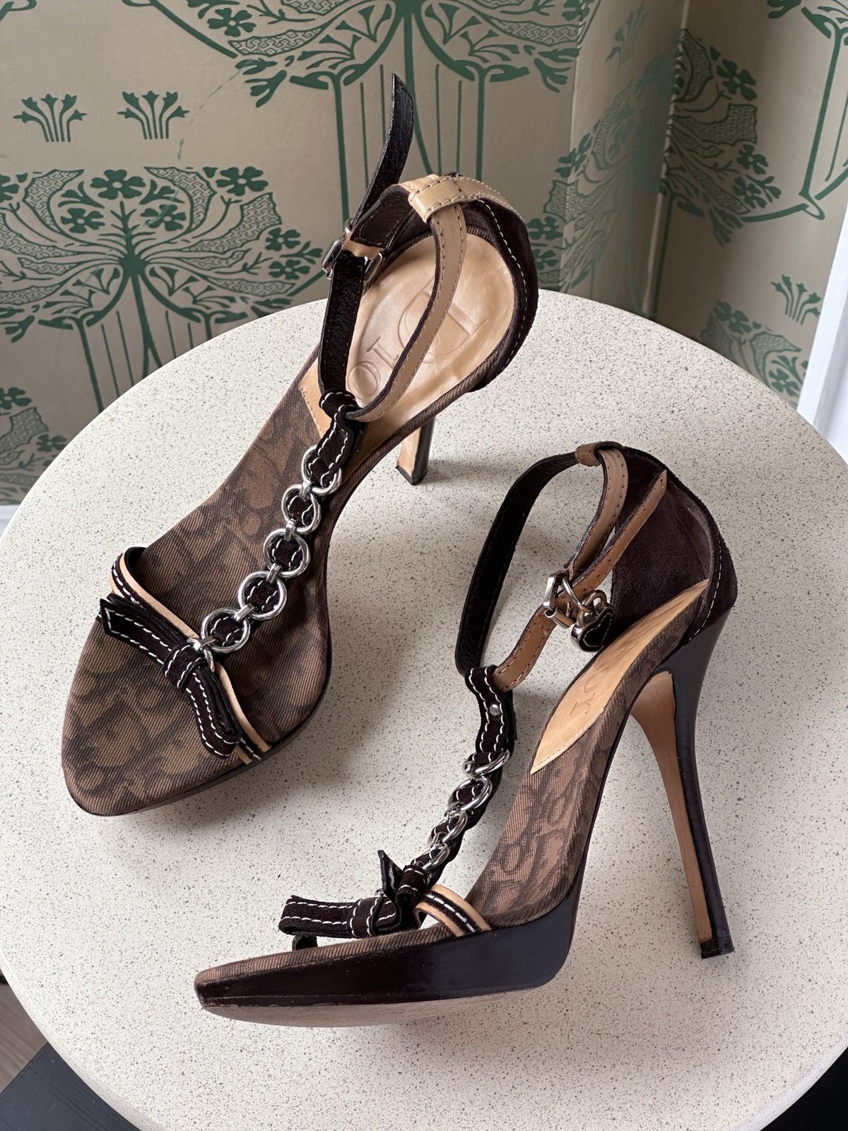 Dior DIOR Bow Sandals Pumps Heart lock Monogram Logo 36,5/ US 6,5 Size US 6.5 / IT 36.5 - 2 Thumbnail