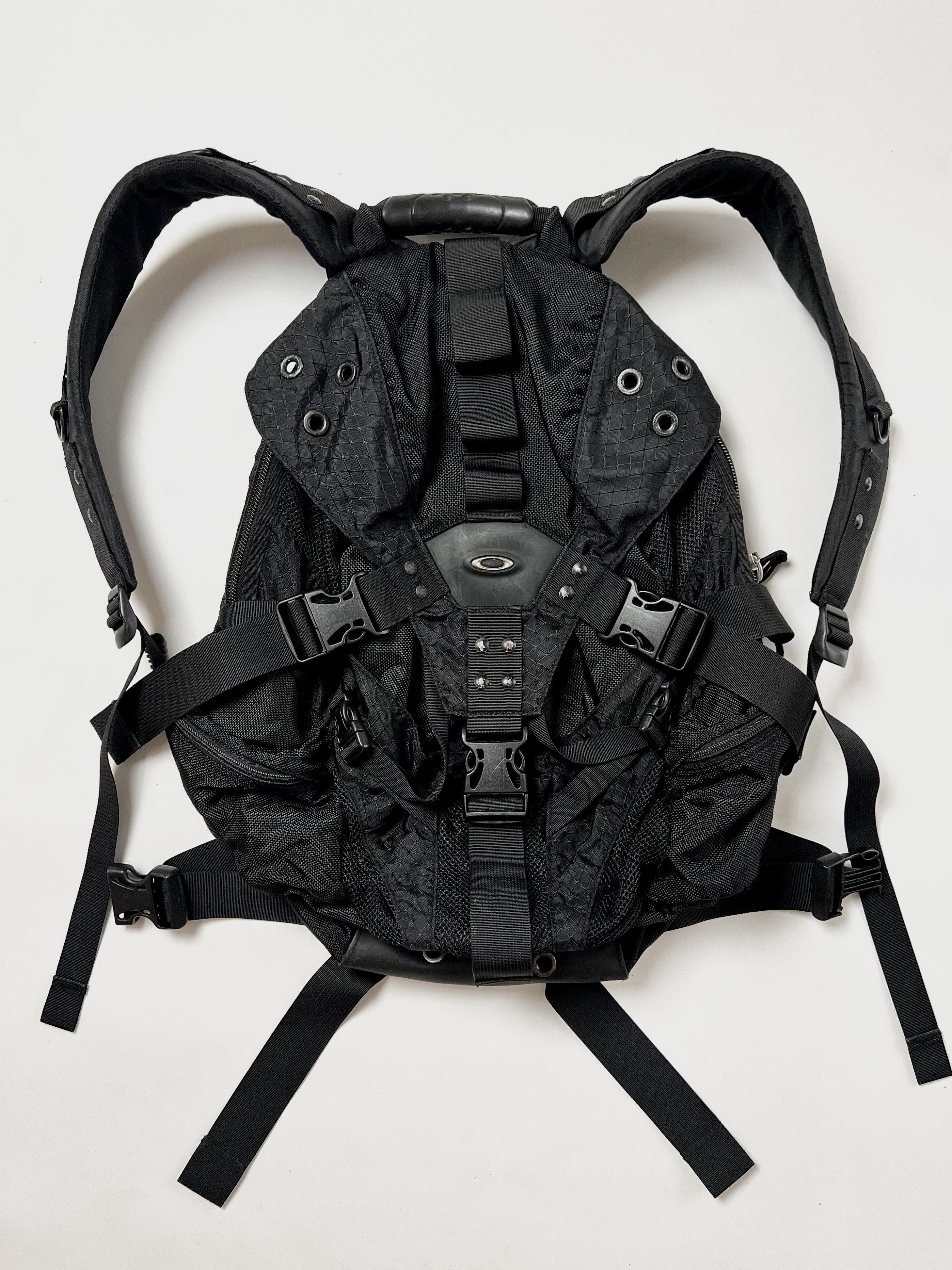 Oakley × Palace Palace x Oakley Icon Backpack Night Clouds | Grailed