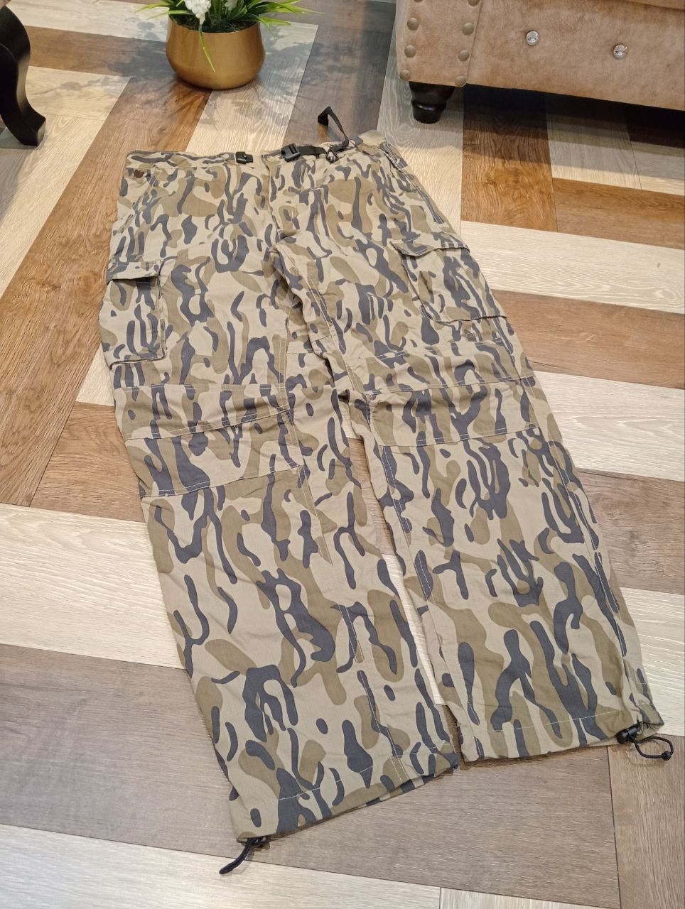 Columbia COLUMBIA TITANIUM CAMO PARACHUTE PANTS Size US 35 - 3 Thumbnail