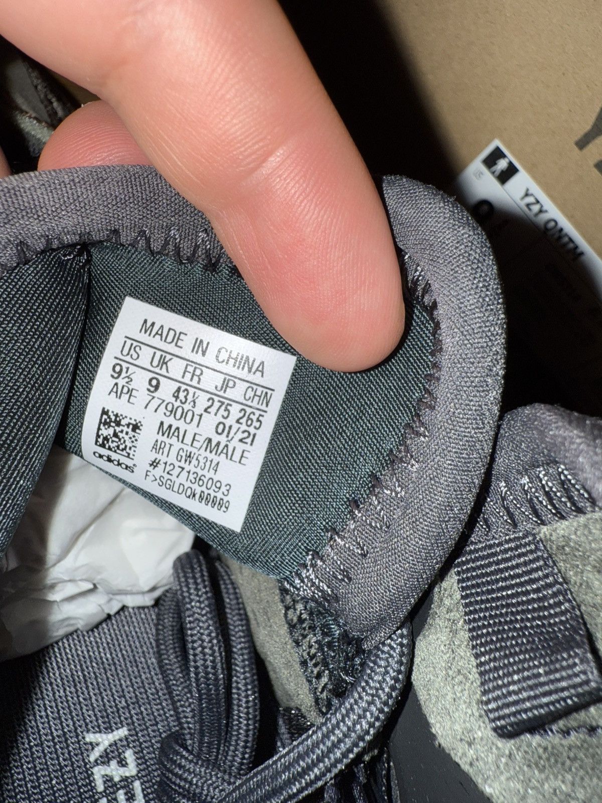 Adidas × Yeezy Size 9.5 — Adidas Yeezy Qntm Flash Orange (DS) Size US 9.5 / EU 42-43 - 9 Thumbnail