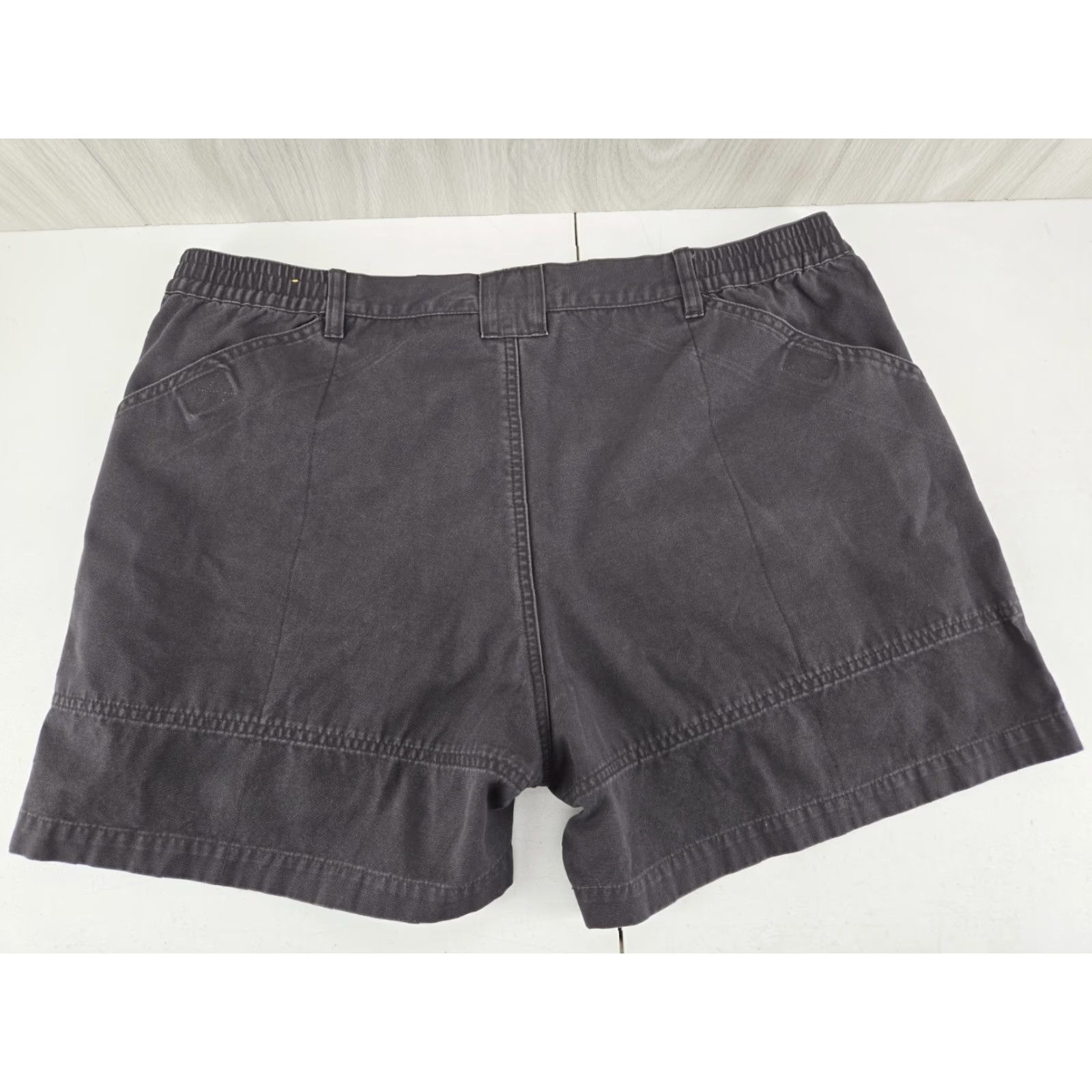 Vintage VINTAGE is not applicable here. Cabela's Mens Dary Gray Cargo Shorts Elastic Waist 6 Pockets SZ 40 Size US 40 / EU 56 - 3 Thumbnail
