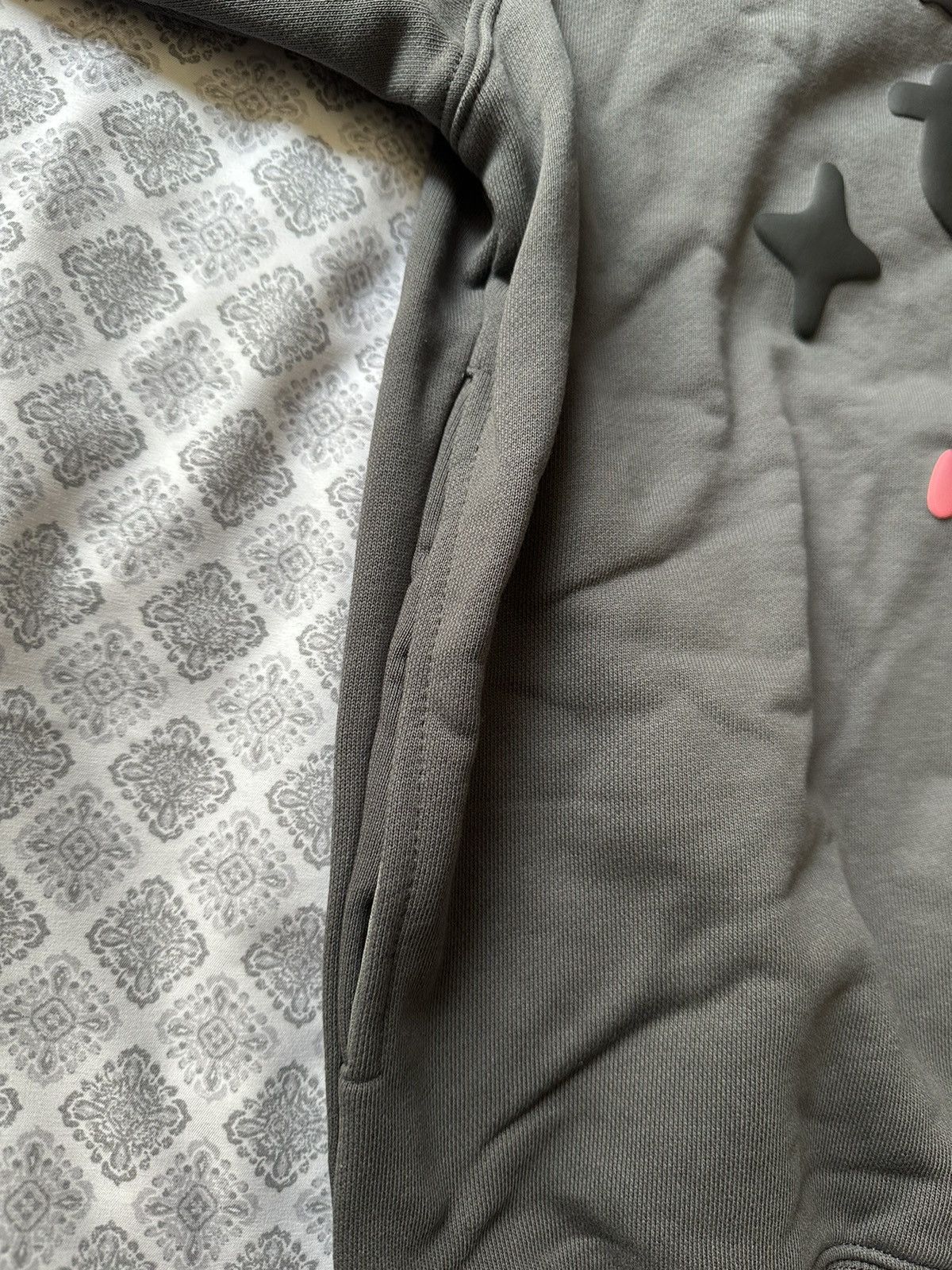 Broken Planet Broken planet hoodie Size US L / EU 52-54 / 3 - 5 Thumbnail