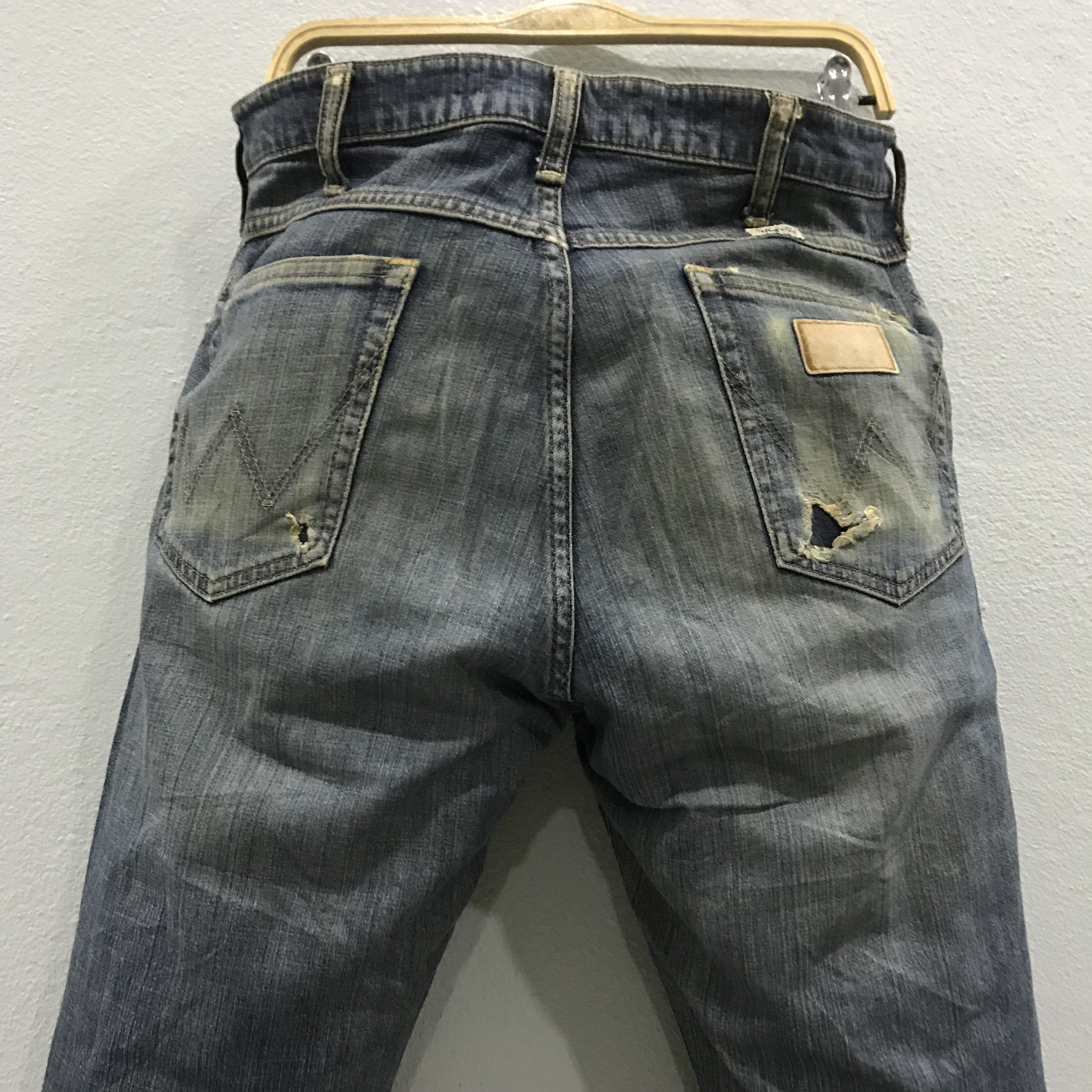 Wrangler Vintage Wrangler Japan Distressed Blue Straight Leg Jeans Size US 34 / EU 50 - 11 Thumbnail