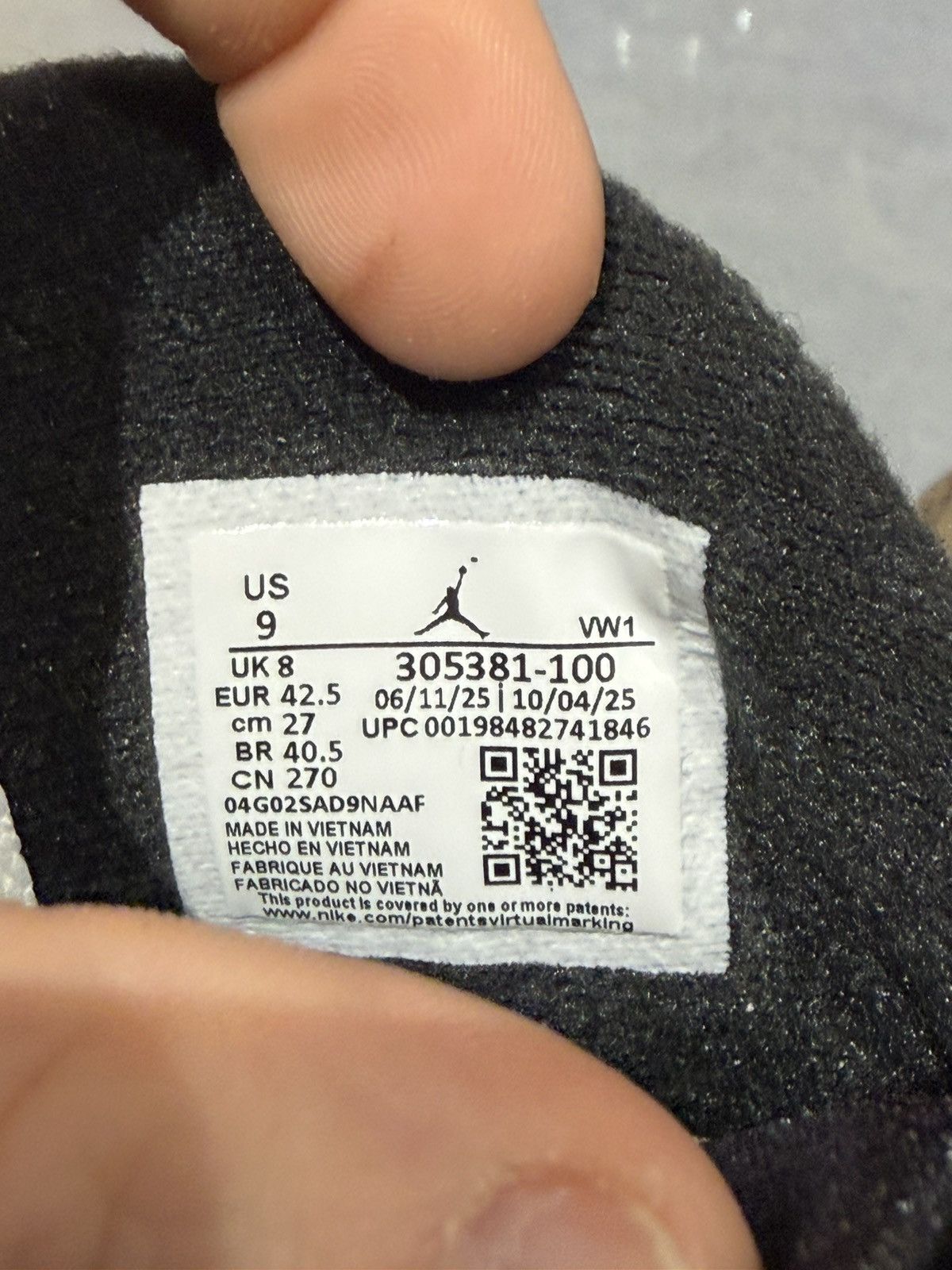 Jordan Brand Size 9 - Jordan 8 Retro White True Blue (2025) Size US 9 / EU 42 - 9 Thumbnail
