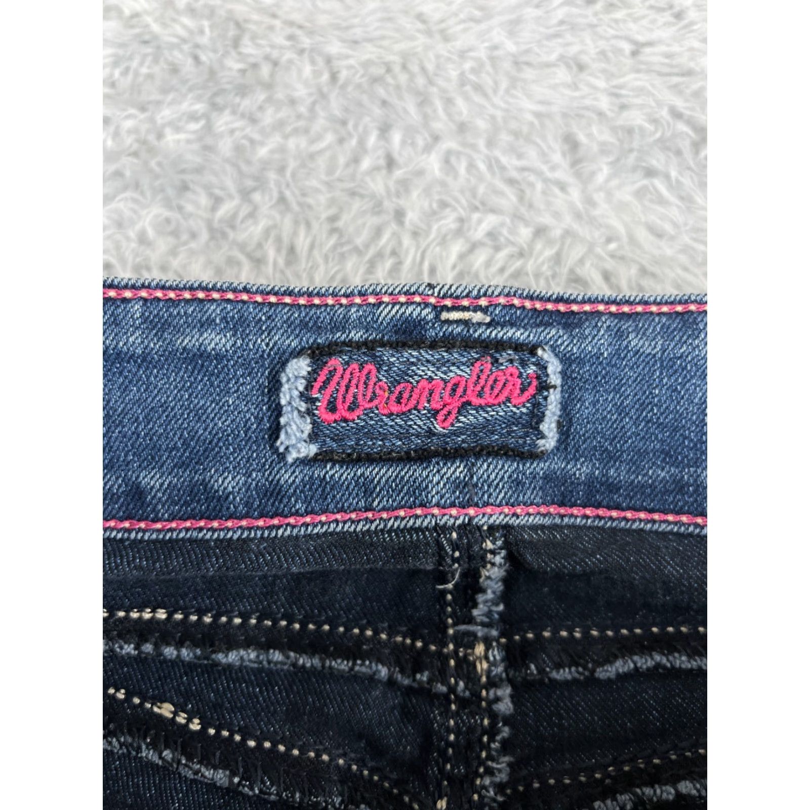 Wrangler Wrangler Jeans 5 28x33 Blue Denim Bootcut Med Wash Embroidered Low Jean Women Size 27" / US 4 / IT 40 - 6 Thumbnail