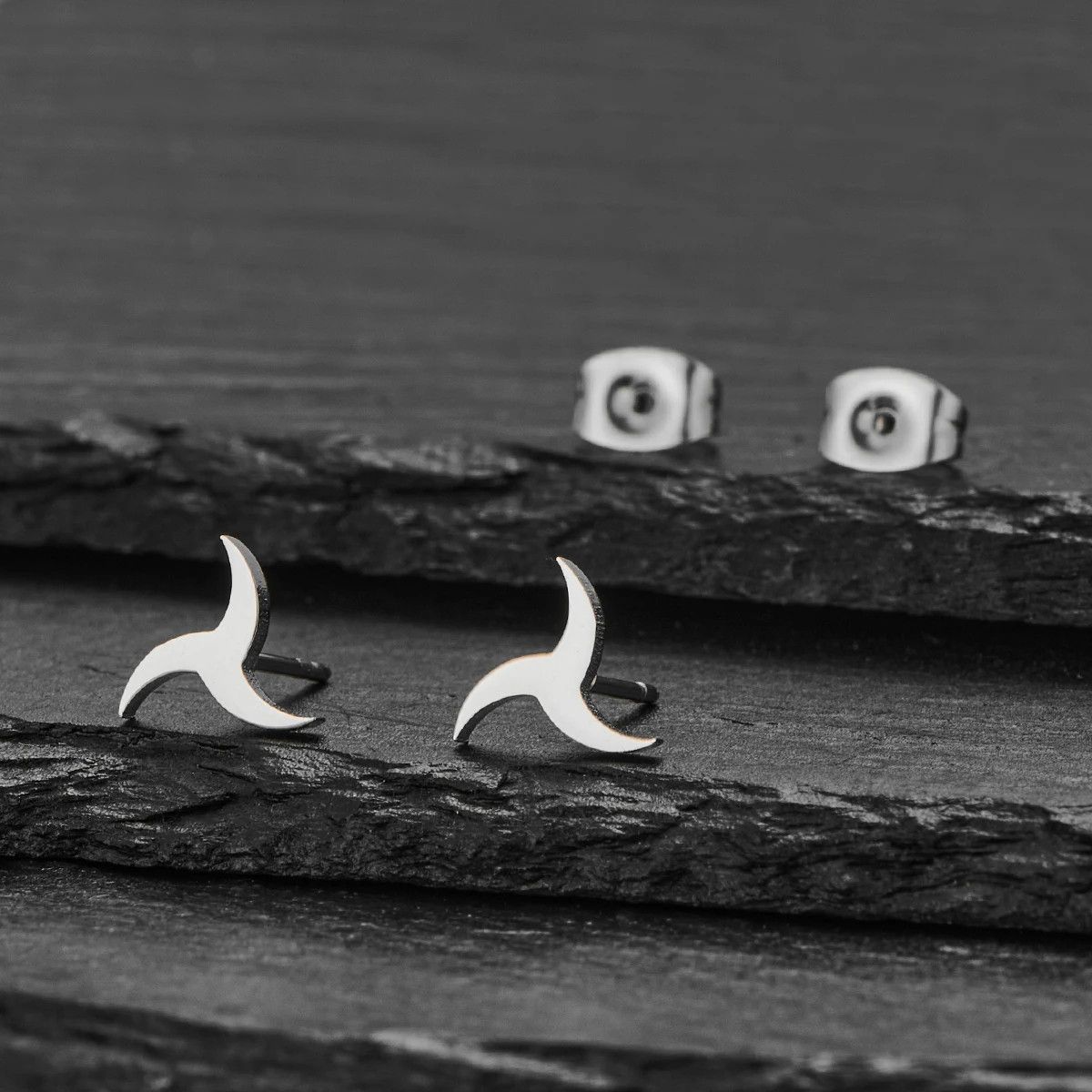 Jewelry Spiral Dart Mini Stud Earrings Charm Earring Gift Size ONE SIZE - 1 Preview