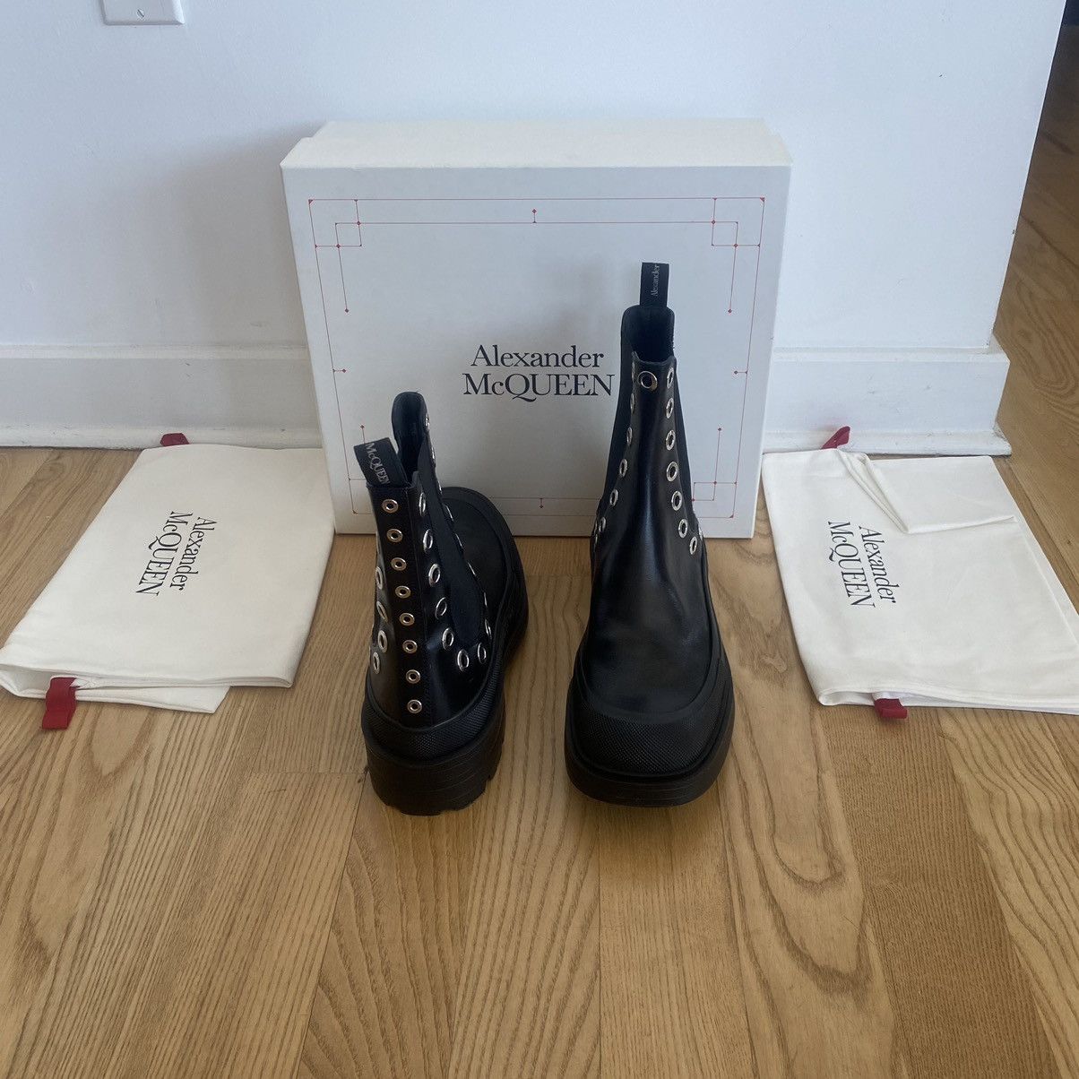 Alexander McQueen Alexander McQueen Studded Combat Chelsea Boots Moto 45 Size US 12 / EU 45 - 2 Thumbnail