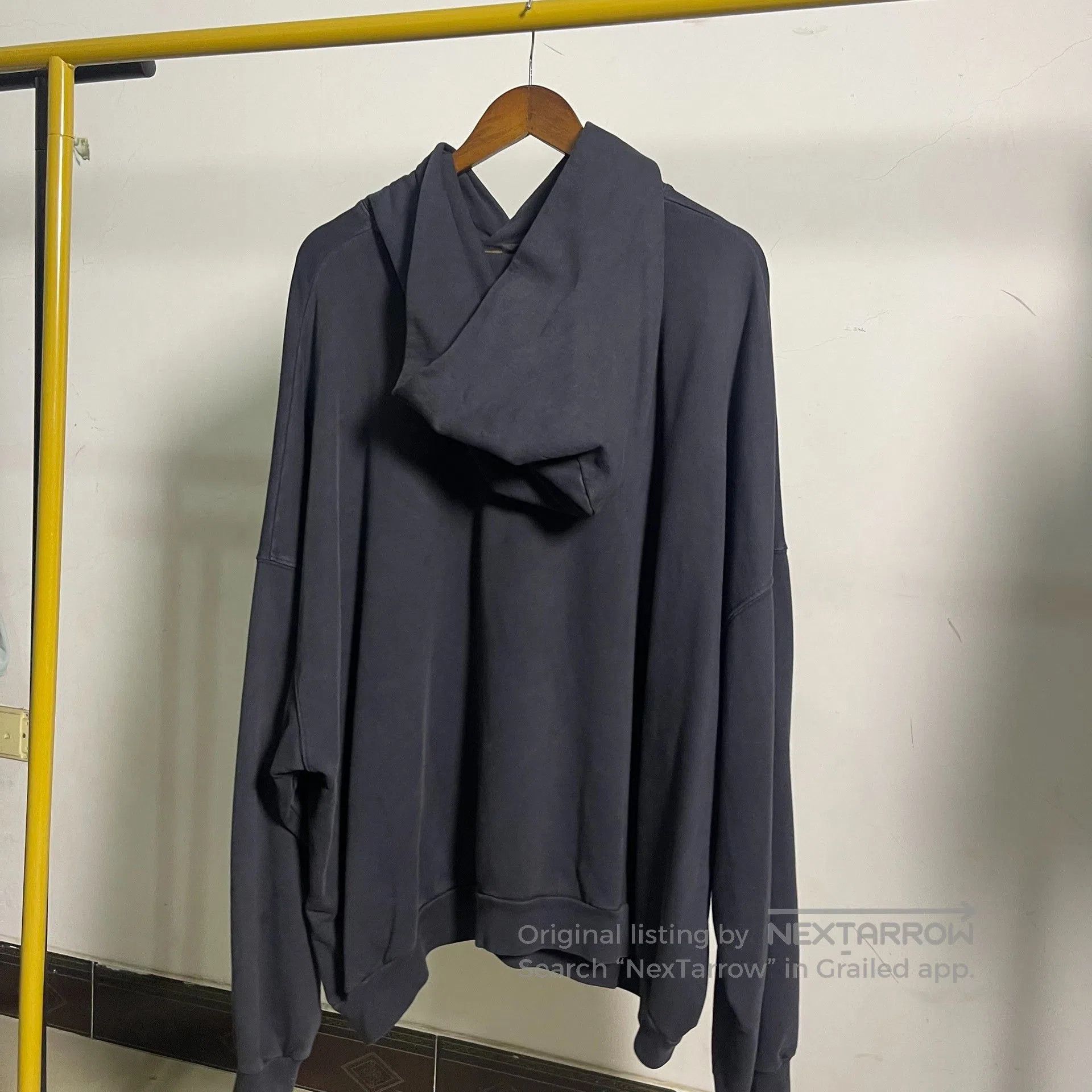 Balenciaga Balenciaga Washed Black Embroidered Hoodie 3XL. Size US M / EU 48-50 / 2 - 6 Thumbnail