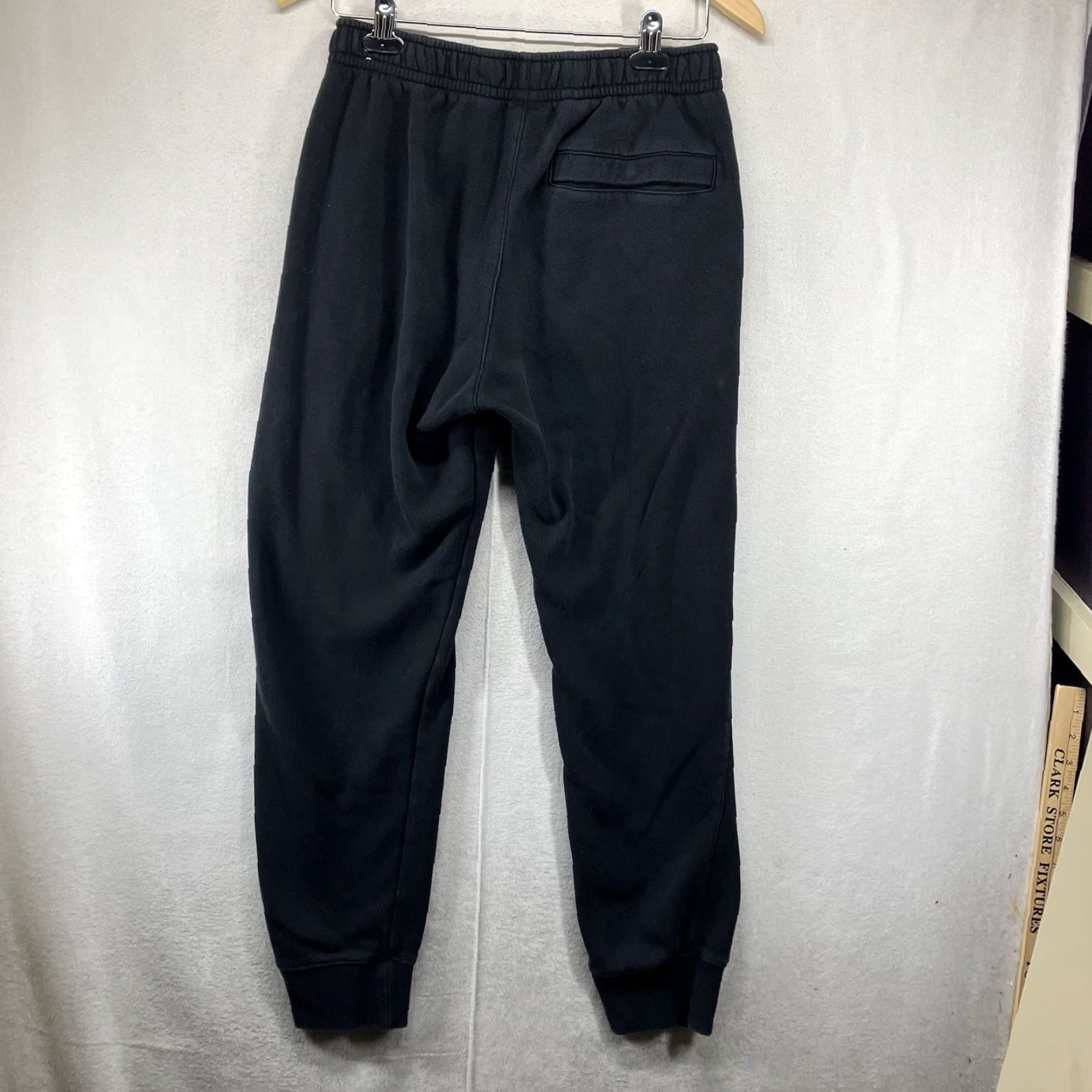 Nike Nike Swoosh Athletic Club Jogger Fleece Pants Black Mens S Regular 30in 26in Tapered Pockets 90s Retro Sports Size US 29 - 2 Thumbnail