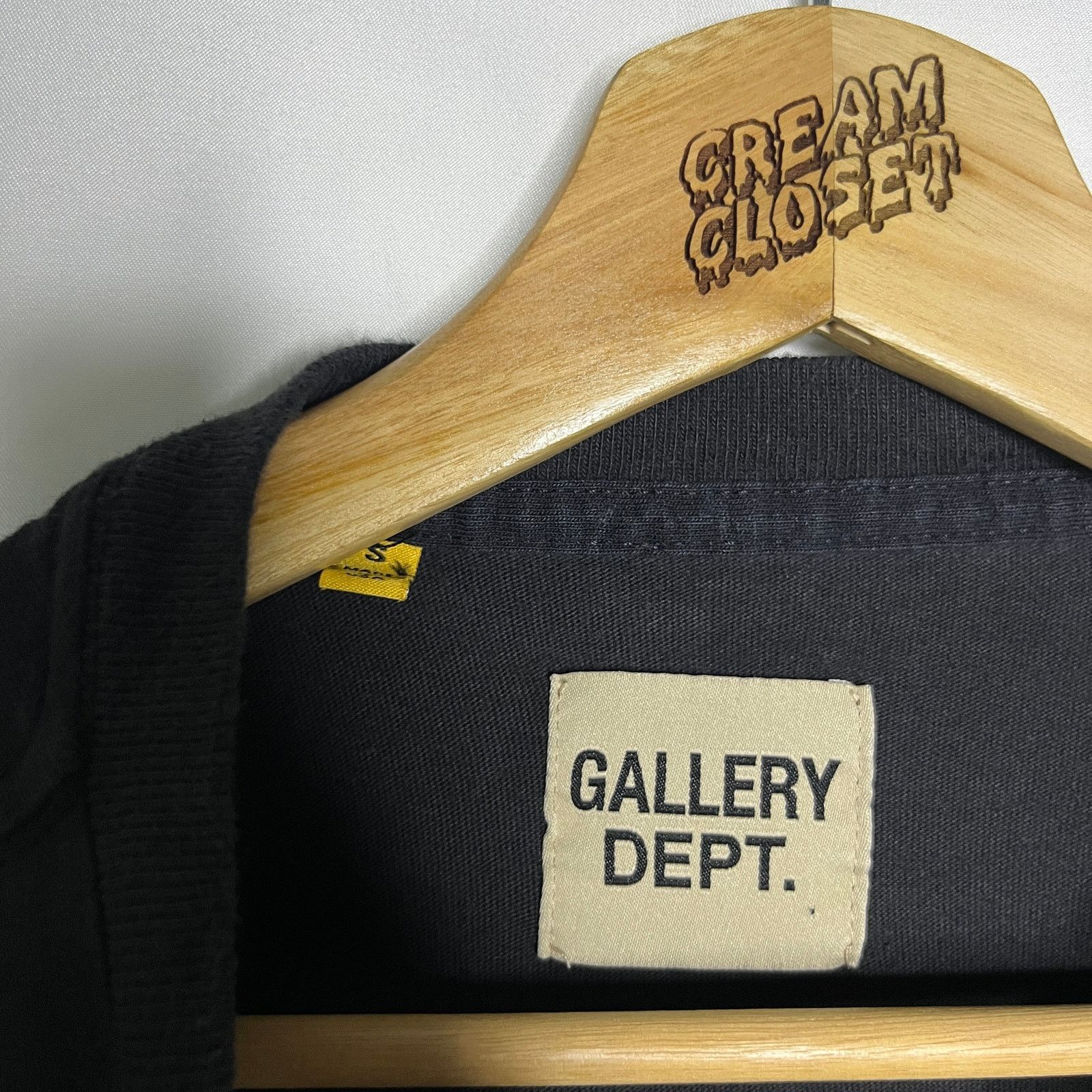Gallery Dept. Gallery Dept Department Stop Being Racist Tee in Black S Size US S / EU 44-46 / 1 - 3 Thumbnail
