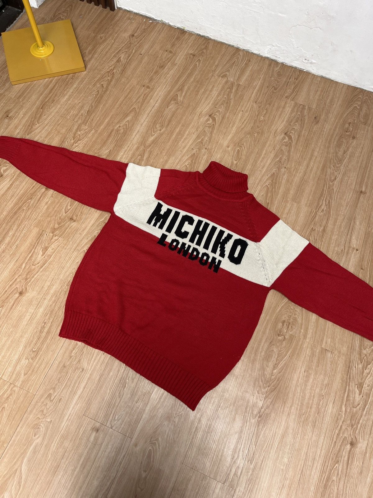 Michiko Koshino Vintage Michiko Koshino London Knitwear Turtle Neck Big Logo Size US L / EU 52-54 / 3 - 8 Thumbnail