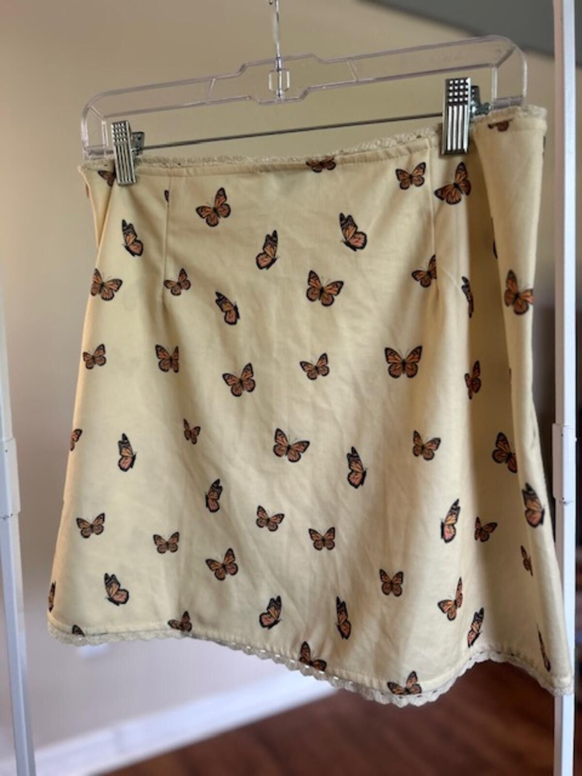 Other Princess Polly Yellow Butterfly Print Skirt Size AU 14 / US Size 32" / US 10 / IT 46 - 2 Thumbnail