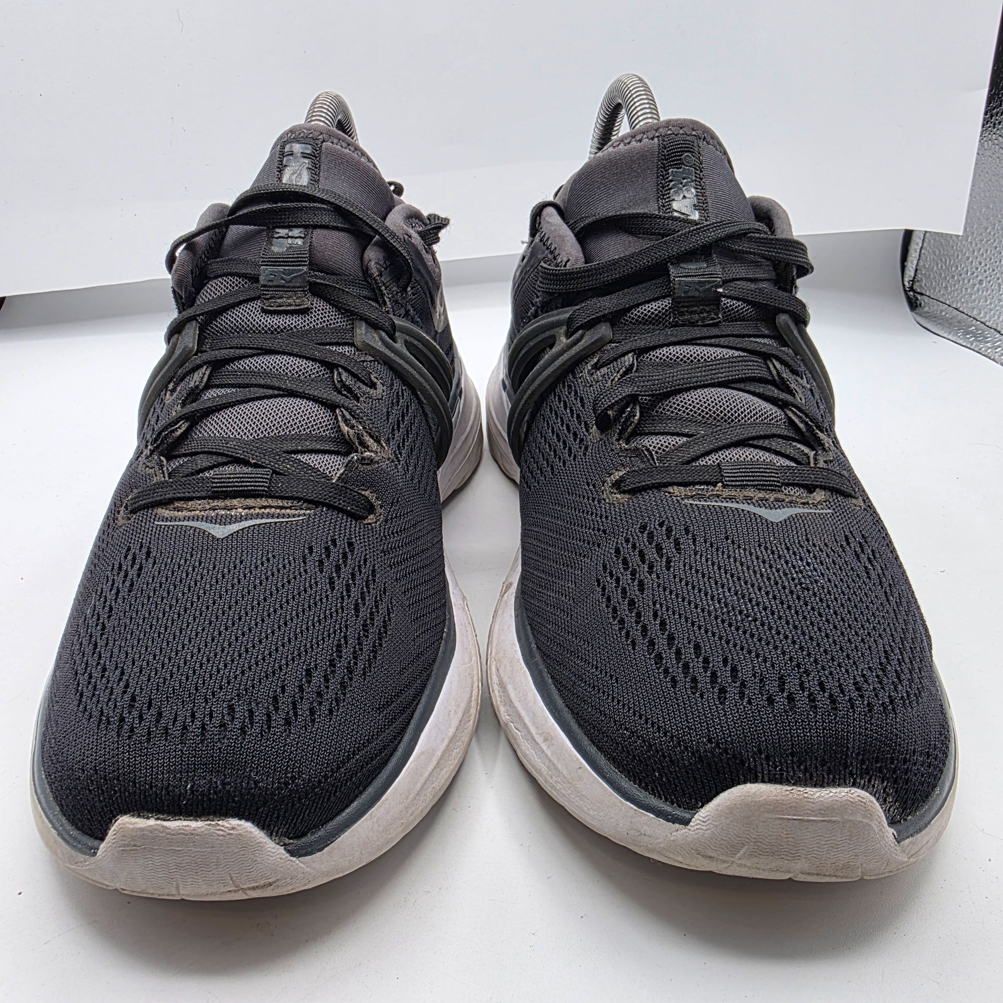 Hoka Hoka One One Tivra Womens Athletic Shoes Size 8 Black Runnin Size US 8 / IT 38 - 2 Thumbnail