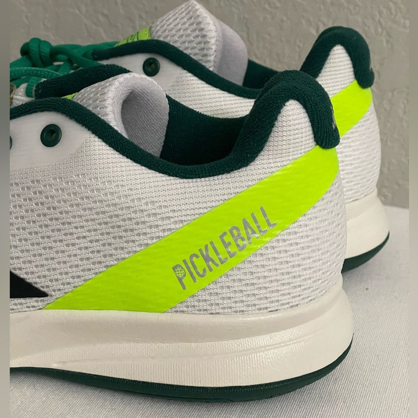 Adidas Adidas Courtflash Pickleball in White/BlackGreen Men 10.5 Size US 10.5 / EU 43-44 - 6 Thumbnail