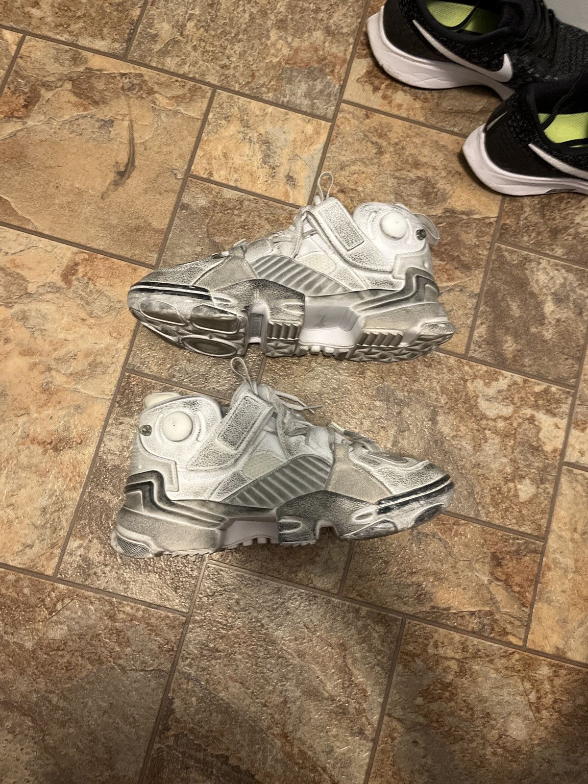 Reebok × Vetements Reebok x Vetements Genetically Modified Pump Size US 7.5 / EU 40-41 - 6 Thumbnail