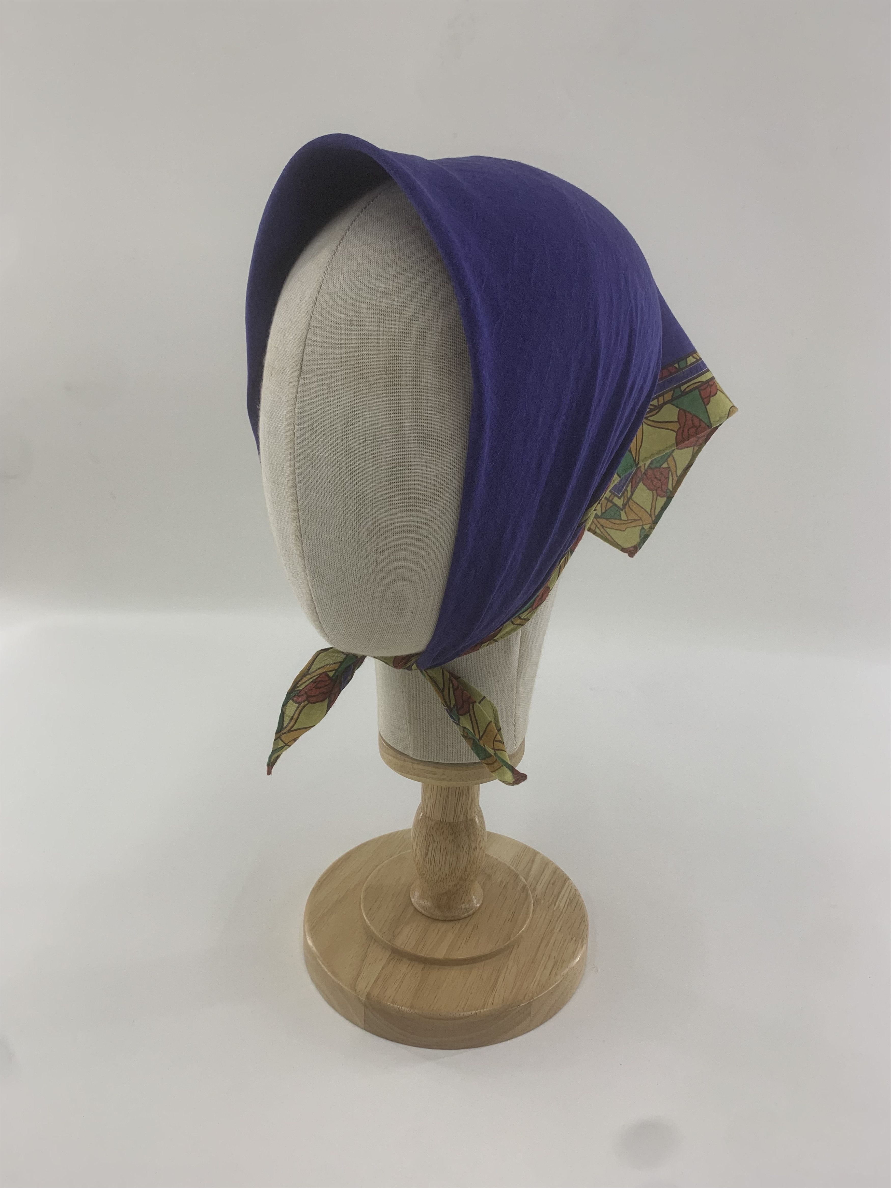 Vintage Givenchy Handkerchief Bandana Neckerchief Square TB3383 Size ONE SIZE - 1 Thumbnail