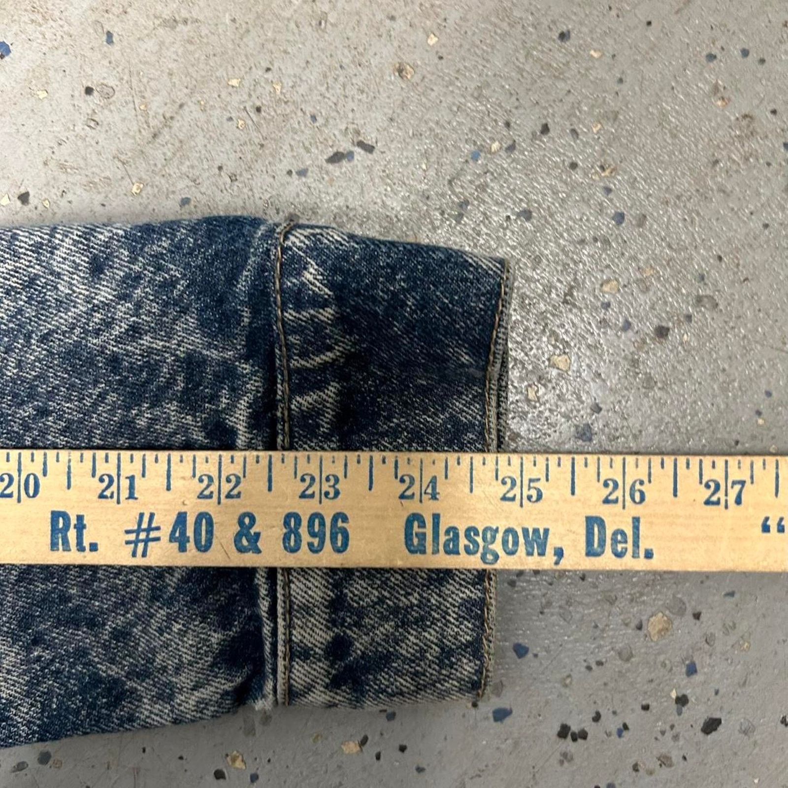 Other VTG 80s/90s Red Camel acid wash Corduroy collar denim jacket Size US L / EU 52-54 / 3 - 7 Thumbnail