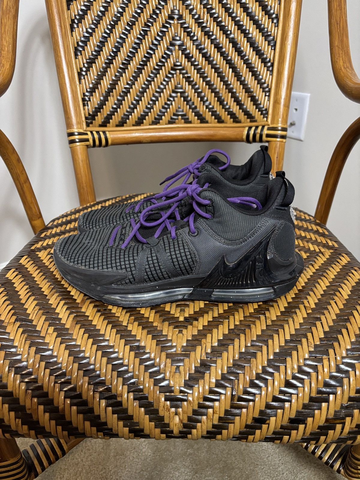 Nike Nike LeBron Witness 7 Black Anthracite Size 10 Size US 10 / EU 43 - 3 Thumbnail