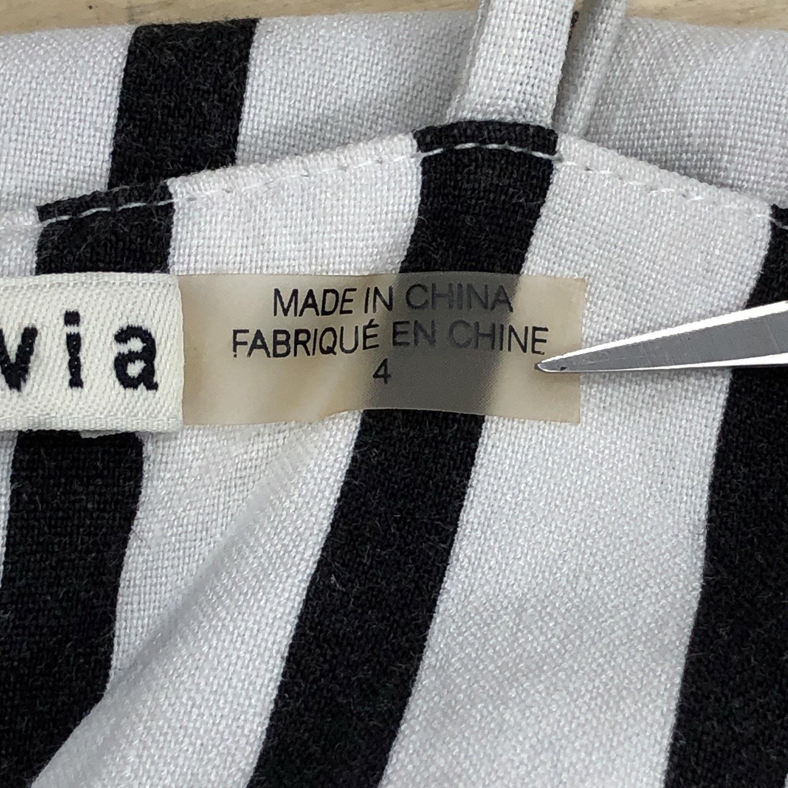 Alice + Olivia Alice + Olivia Jumpsuit 4 Striped Linen Cropped Wide Leg Size 27" / US 4 / IT 40 - 13 Thumbnail