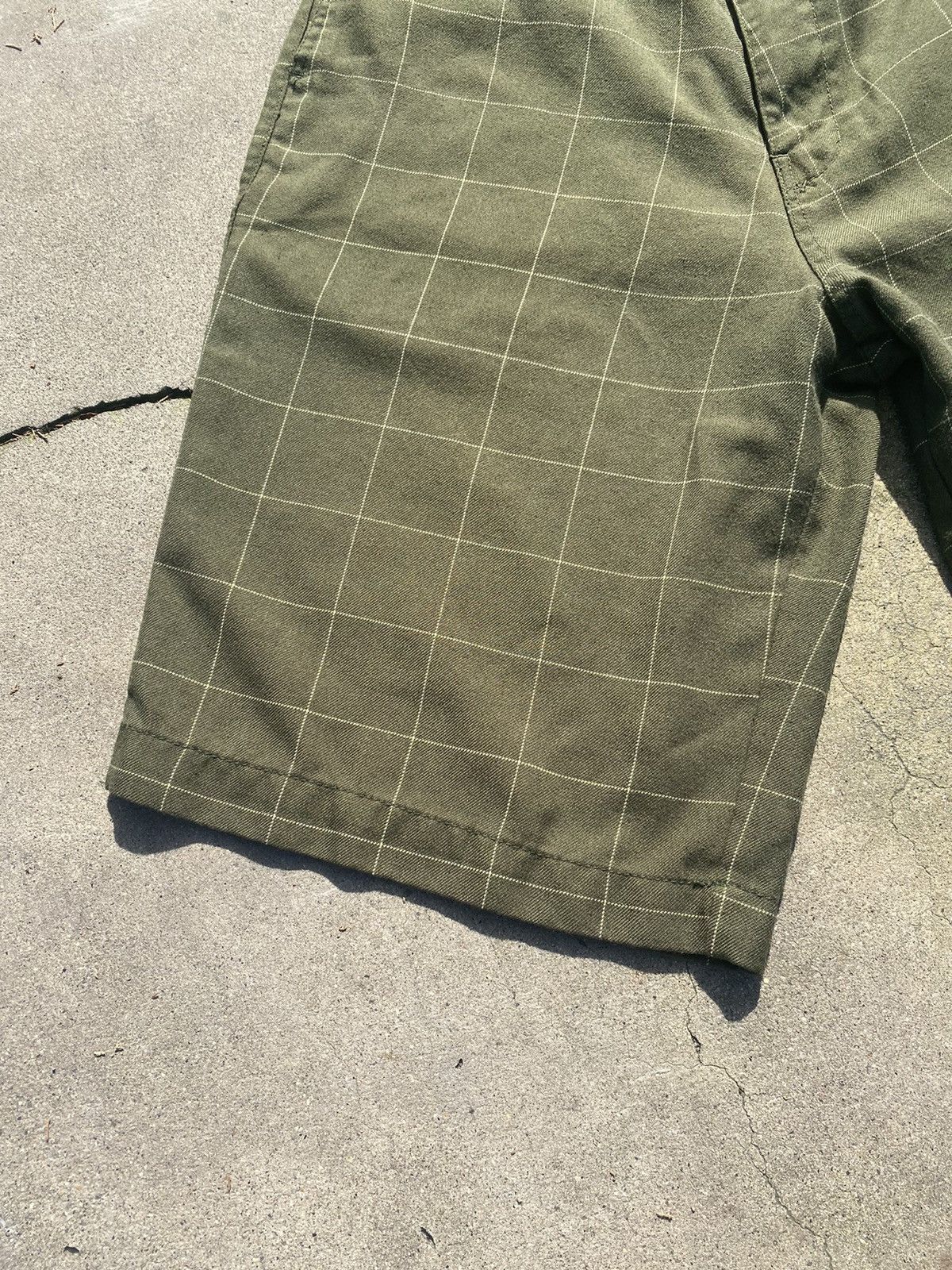 Billabong Vintage billabong shorts Size US 33 - 3 Thumbnail