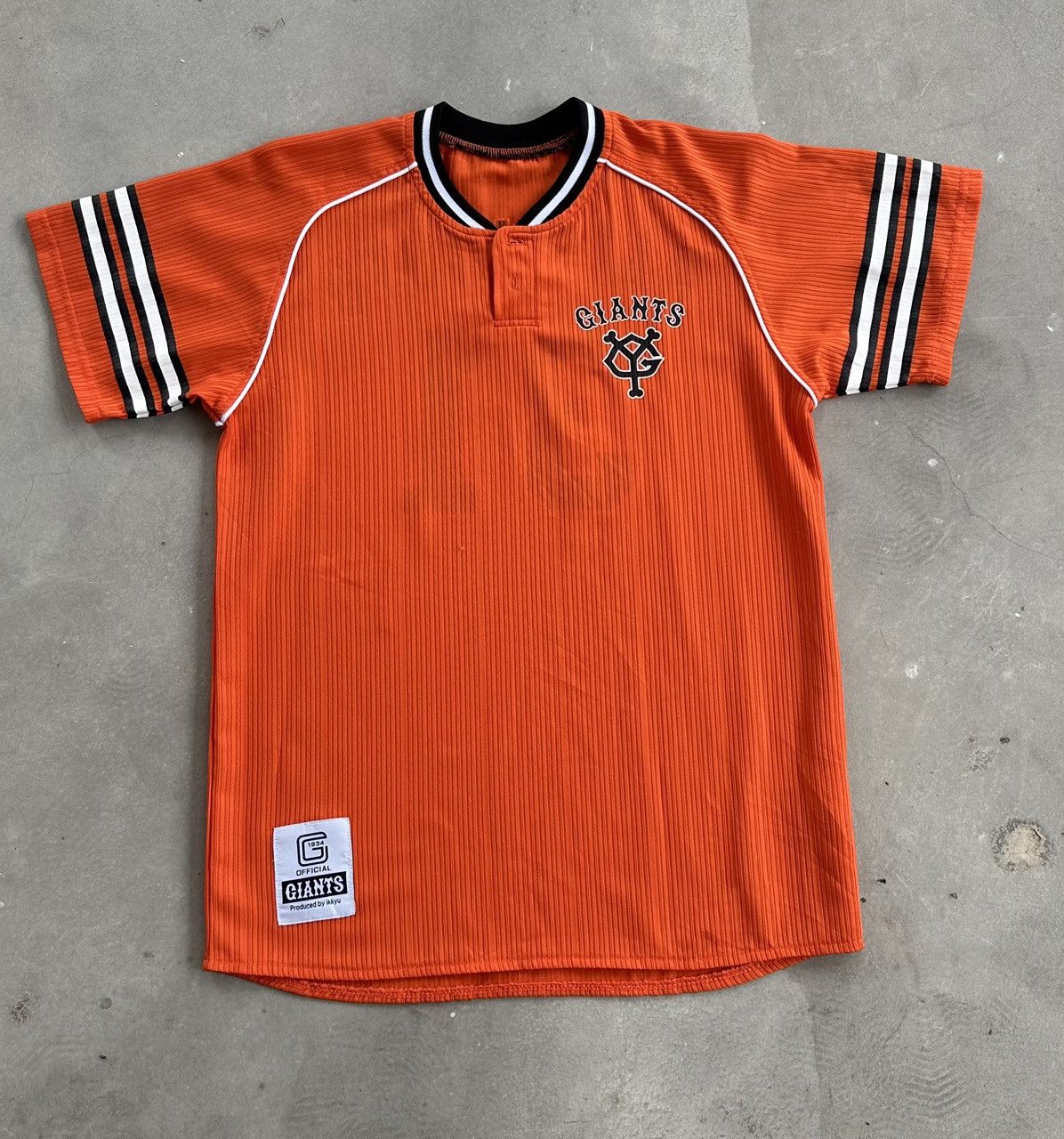 Japanese Brand VINTAGE TETSUYA MATSUMORO YOMIURU GIANTS JERSEY Size US M / EU 48-50 / 2 - 2 Thumbnail