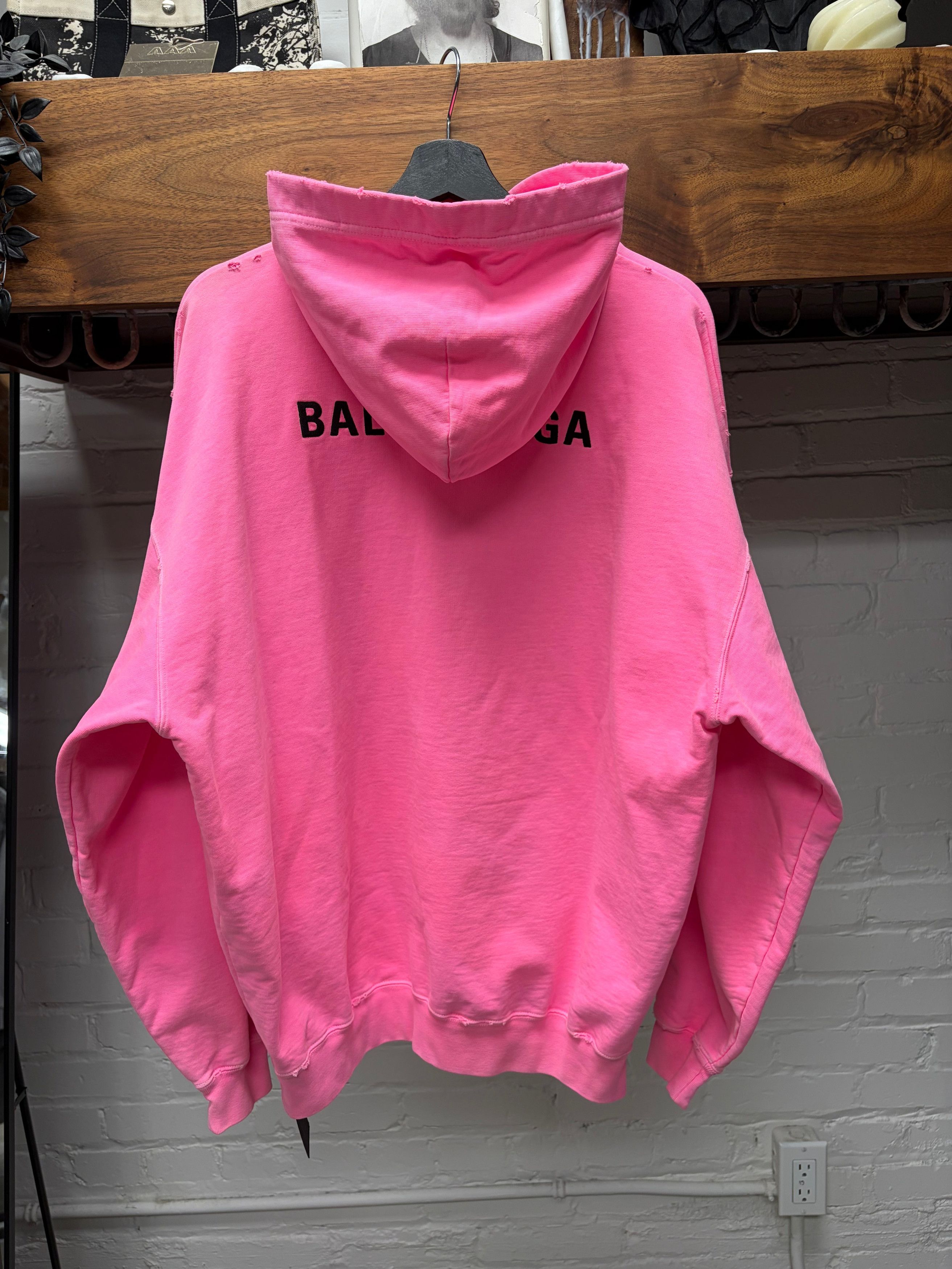 Balenciaga 2022 Balenciaga Minimal Logo Pink/Black Hoodie Size US M / EU 48-50 / 2 - 4 Thumbnail