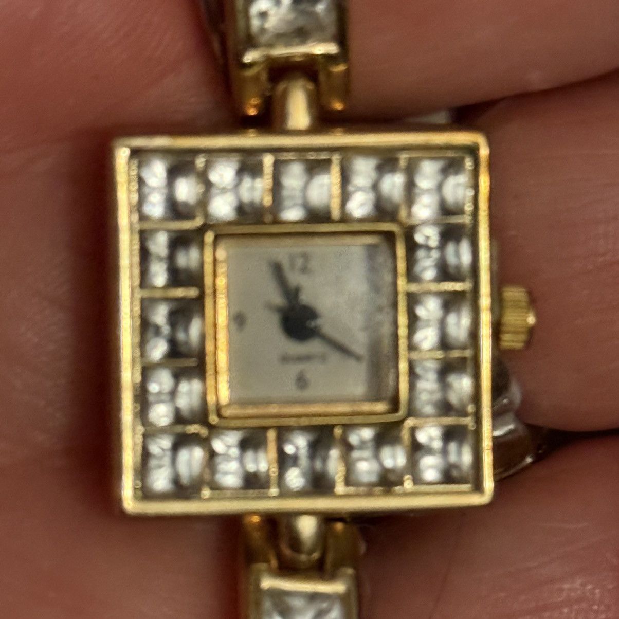 Vintage Vintage Yves Rocher gold tone crystal watch Size ONE SIZE - 5 Thumbnail