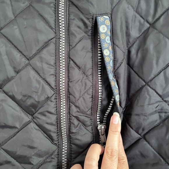 Handmade Silverfoot Black Quilted Vest - handmade in Squamish BC 🇨🇦 Size S / US 4 / IT 40 - 7 Thumbnail