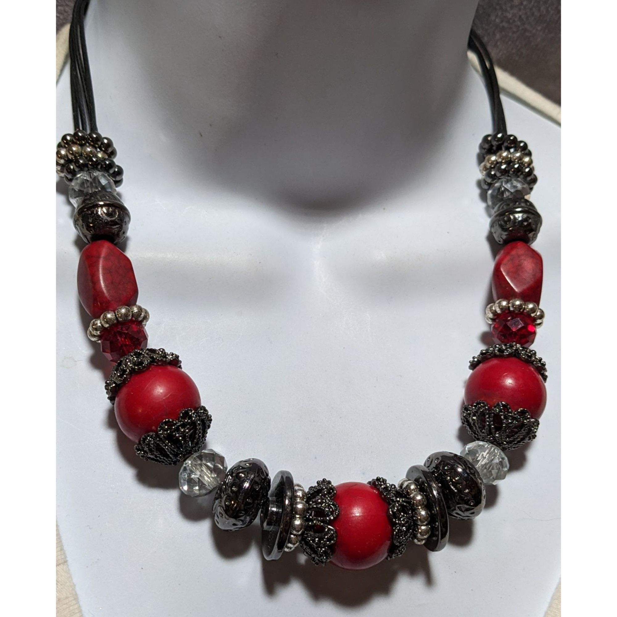 Other Erica Lyons Gothic Vampire Beaded Necklace Size ONE SIZE - 6 Thumbnail