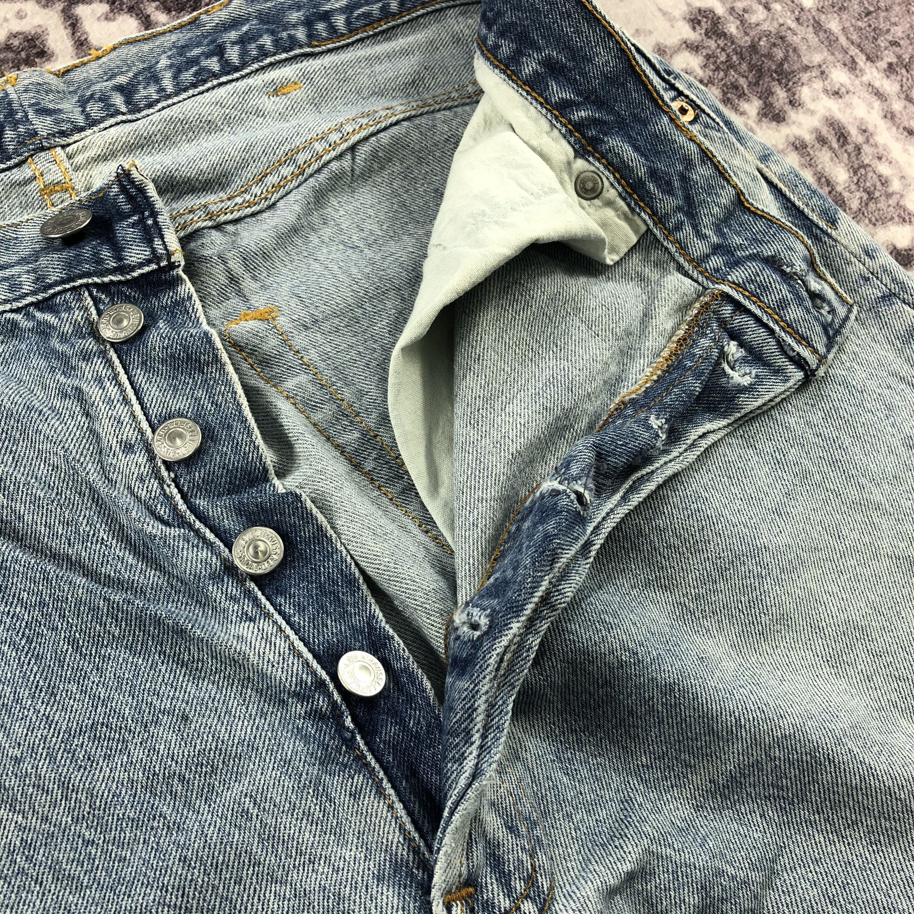 Levi's Vintage 90s Blue Wash Levis 501 Jeans-JM2239 Size US 35 - 8 Thumbnail