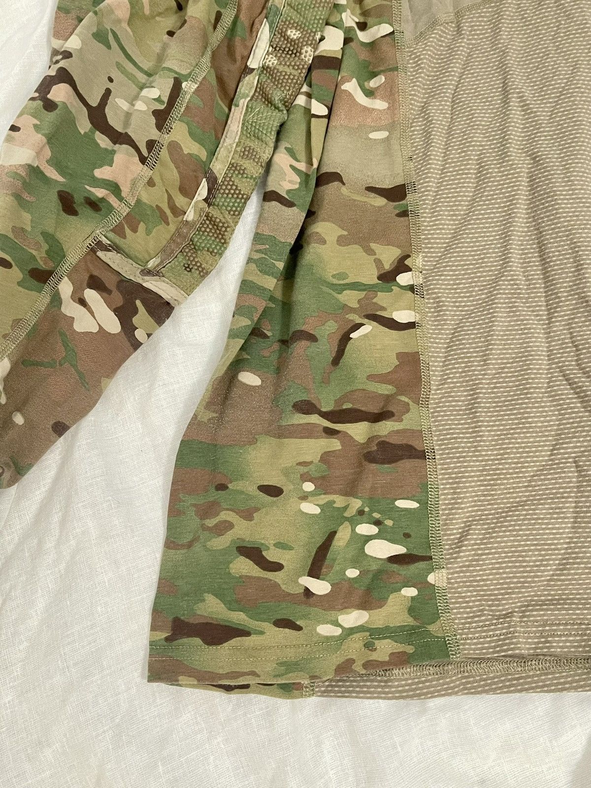 Other Army Issue 1/4 Zip Camo Combat Shirt - Flame Resistant Size US XL / EU 56 / 4 - 2 Thumbnail