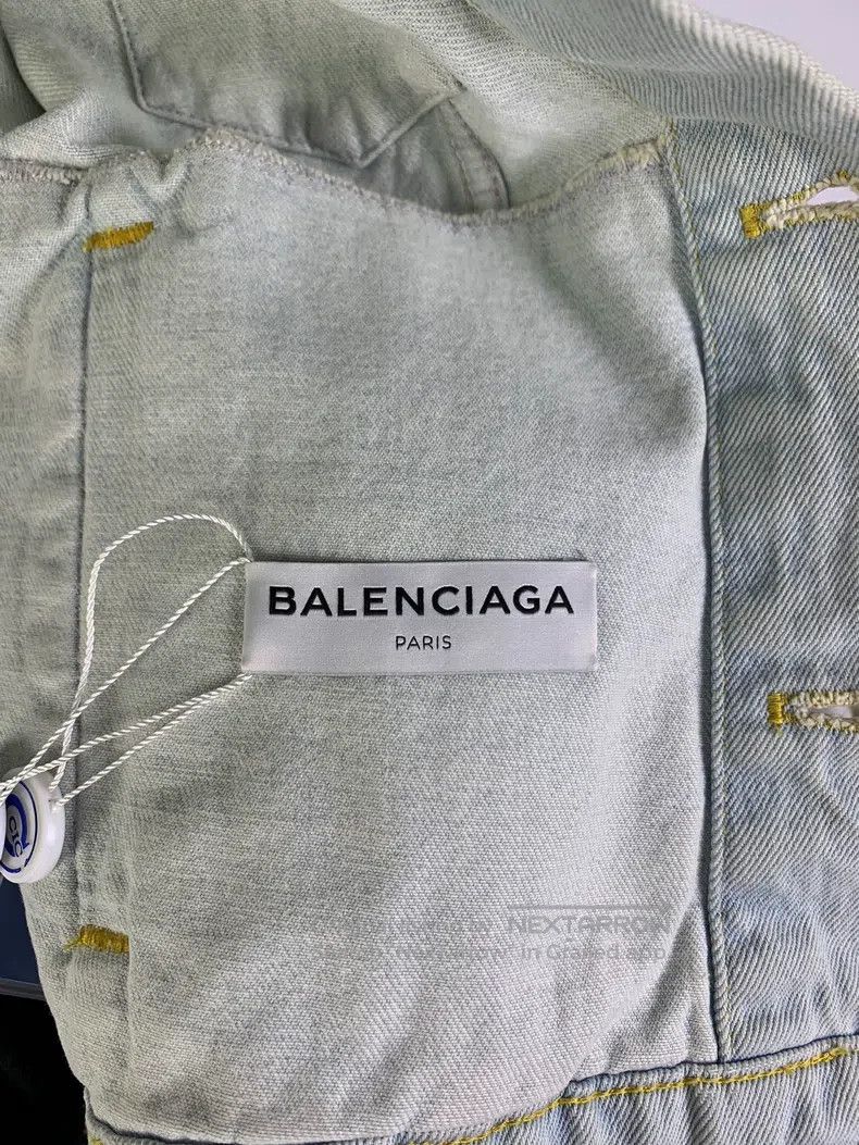 Balenciaga Balenciaga size 38 Button Collar Washed Hole Denim Jacket, Size S / US 4 / IT 40 - 3 Thumbnail