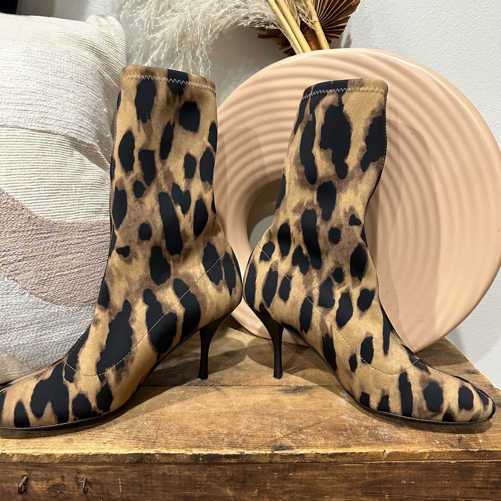 Stuart Weitzman NWOT! Stuart Weitzman Slaine Leopard-Print Sock Boots sz 5.5 Size US 5.5 / IT 35.5 - 6 Thumbnail