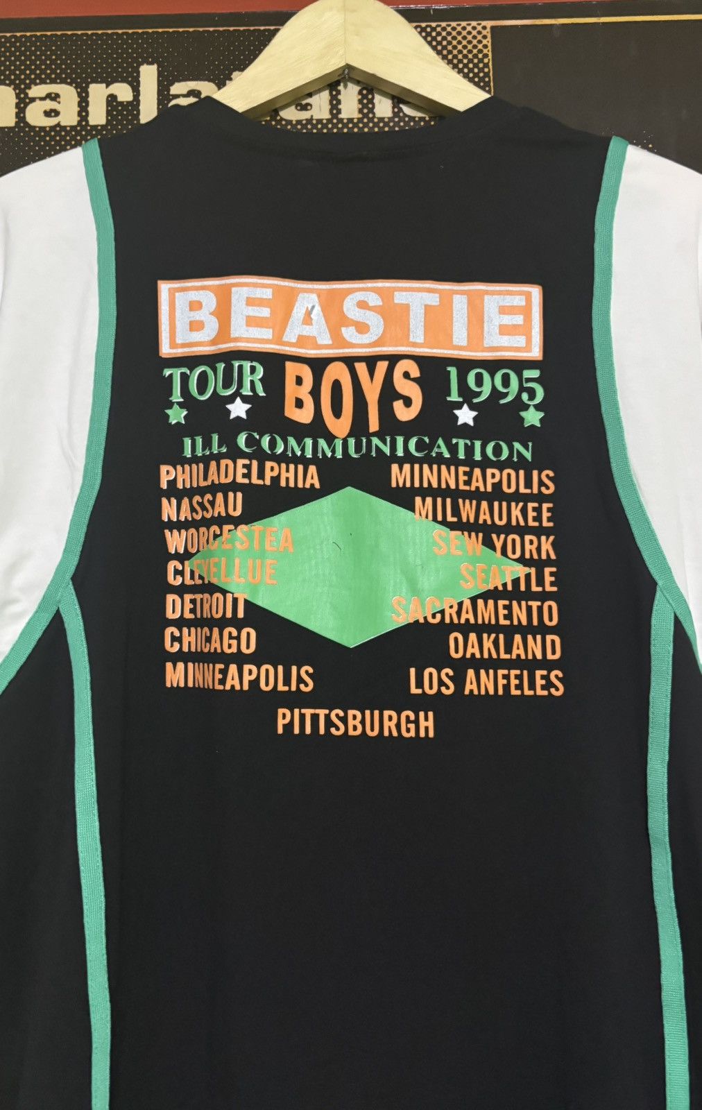 Band Tees Vtg Rare Beastie Boys Jersey Tour 1995 Size US XL / EU 56 / 4 - 4 Thumbnail