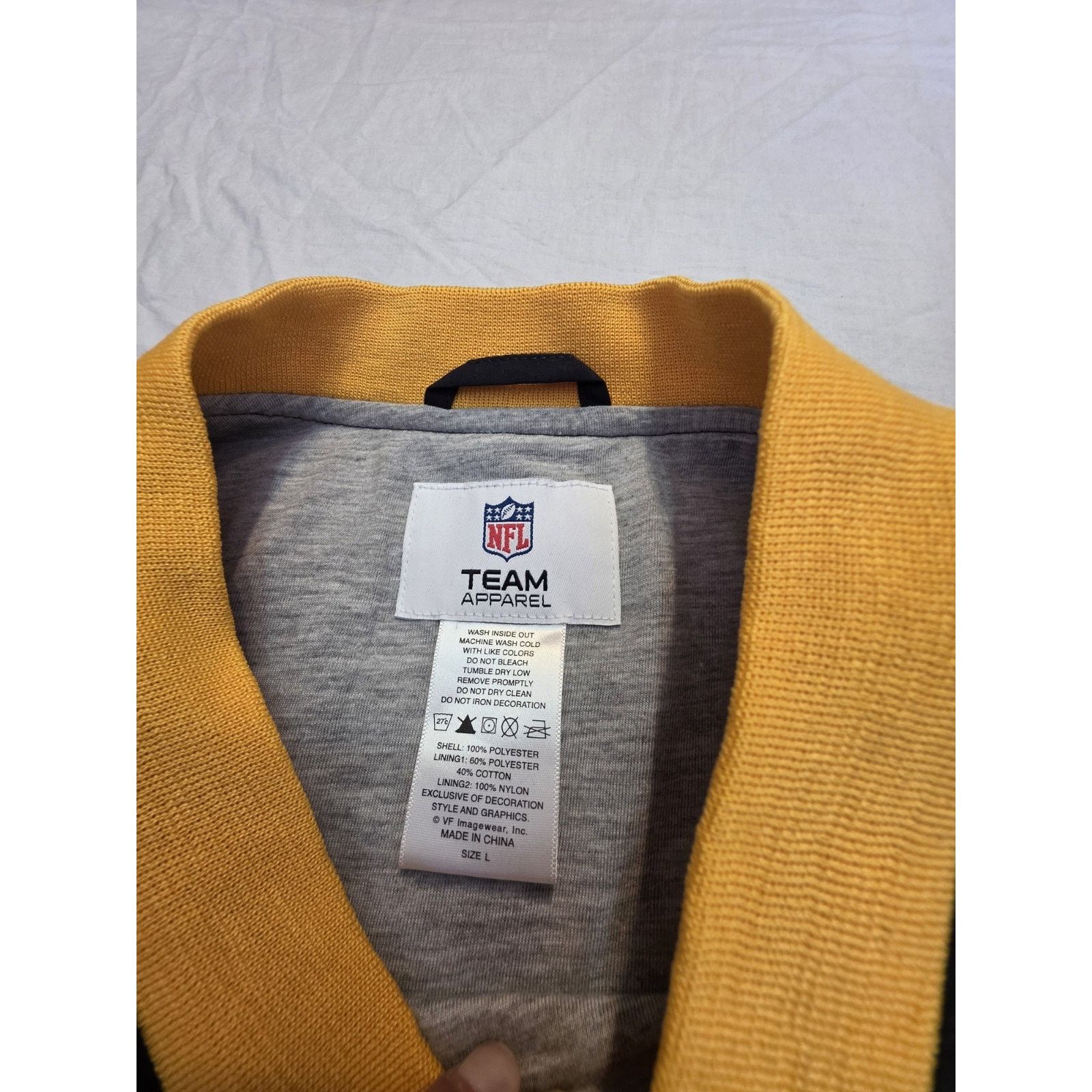 NFL Pittsburgh Steelers NFL Team Apparel Men's Size Large V-neck Size US L / EU 52-54 / 3 - 6 Thumbnail