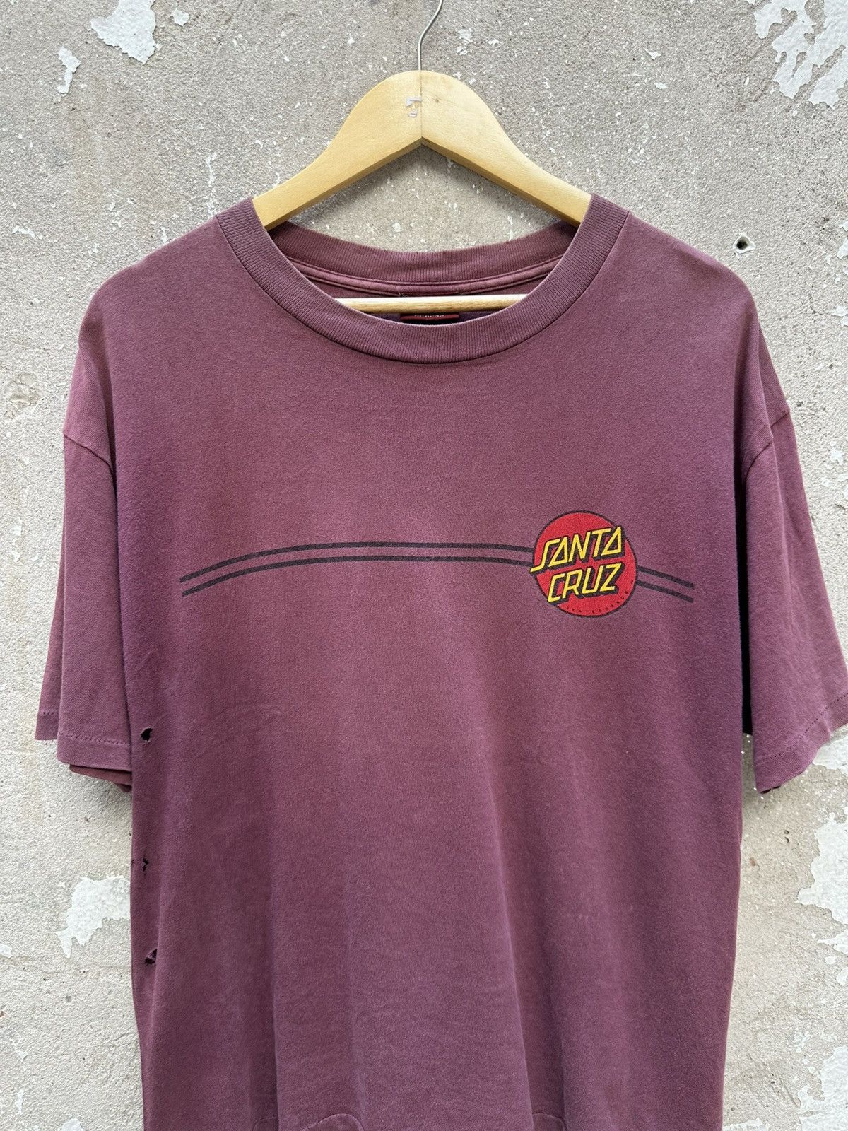 Santa Cruz Skateboards Vintage 90's Santa Cruz Skateboard Og Distressed Tees Size US L / EU 52-54 / 3 - 3 Thumbnail