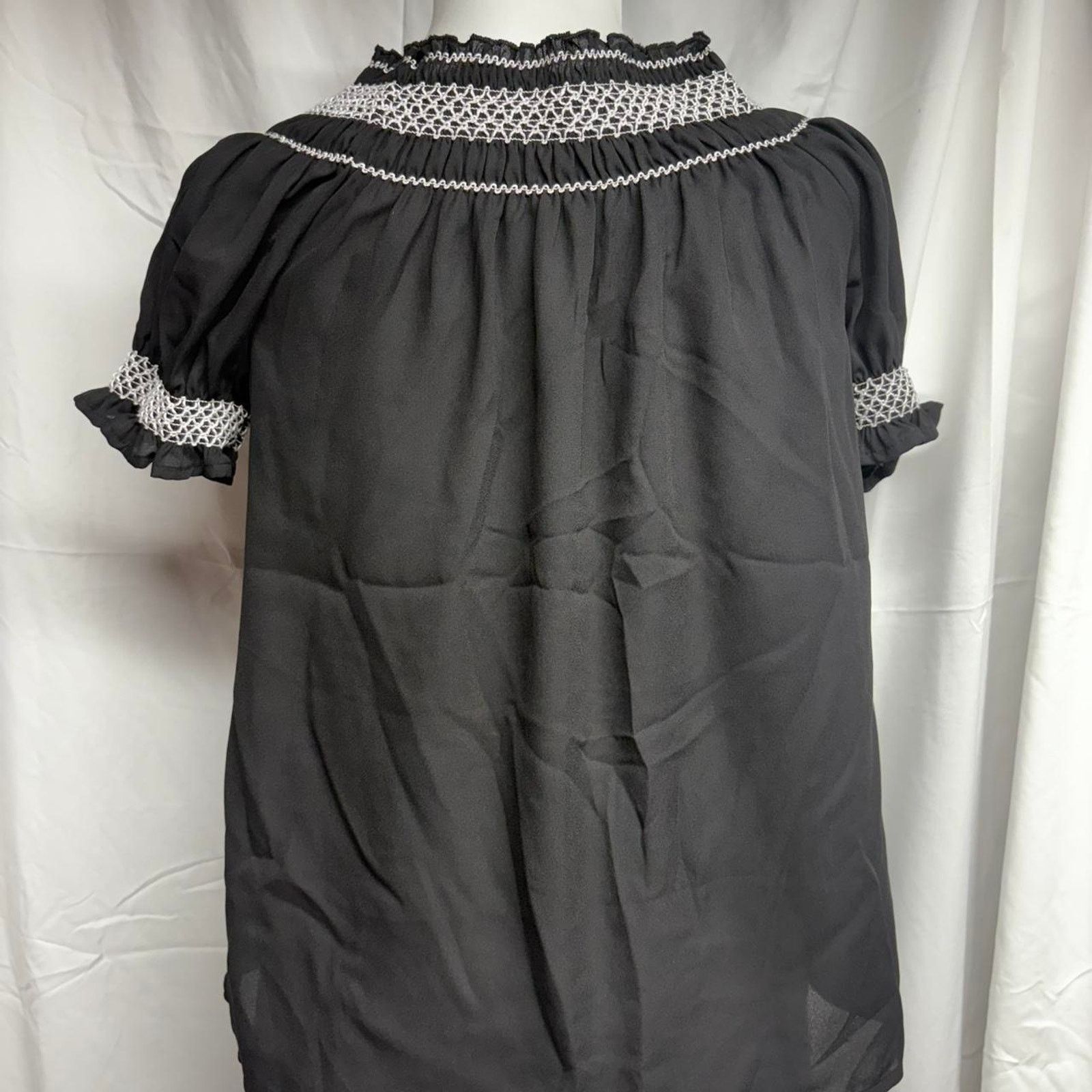 Express Express black and white smocked Size XS / US 0-2 / IT 36-38 - 2 Thumbnail