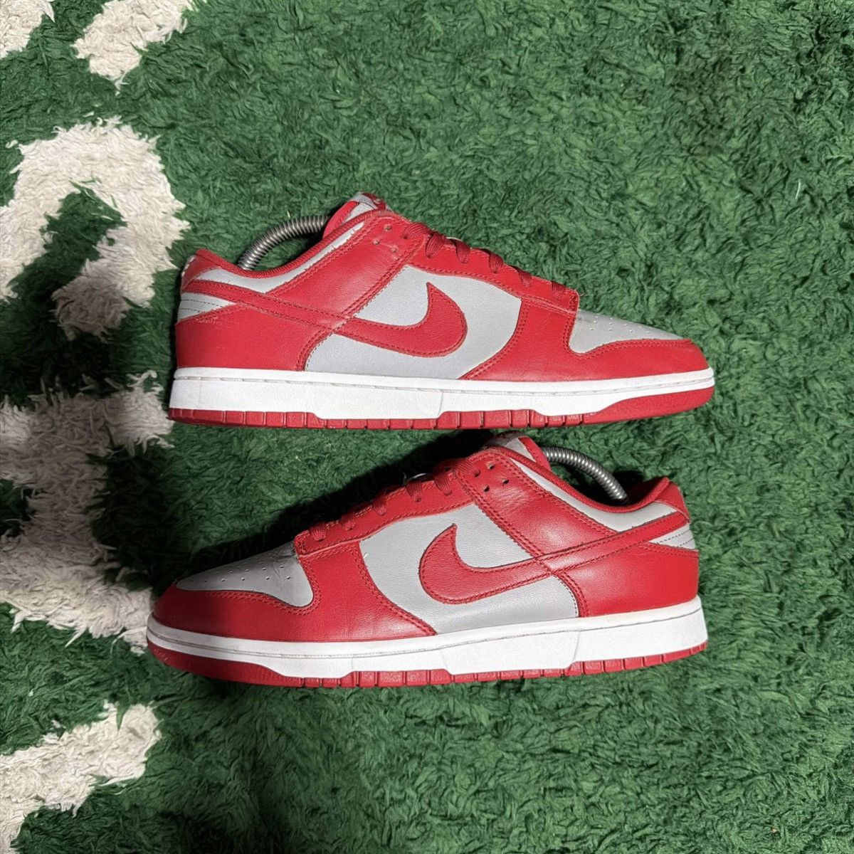 Nike Unlv dunks size 9 Size US 9 / EU 42 - 1 Thumbnail