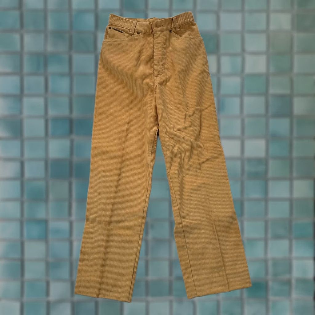Levi's VINTAGE Levi's Corduroy Pants Womens 26x26 Gold 5 Pocket Straight Leg 90s 80s Size 26" / US 2 / IT 38 - 1 Thumbnail