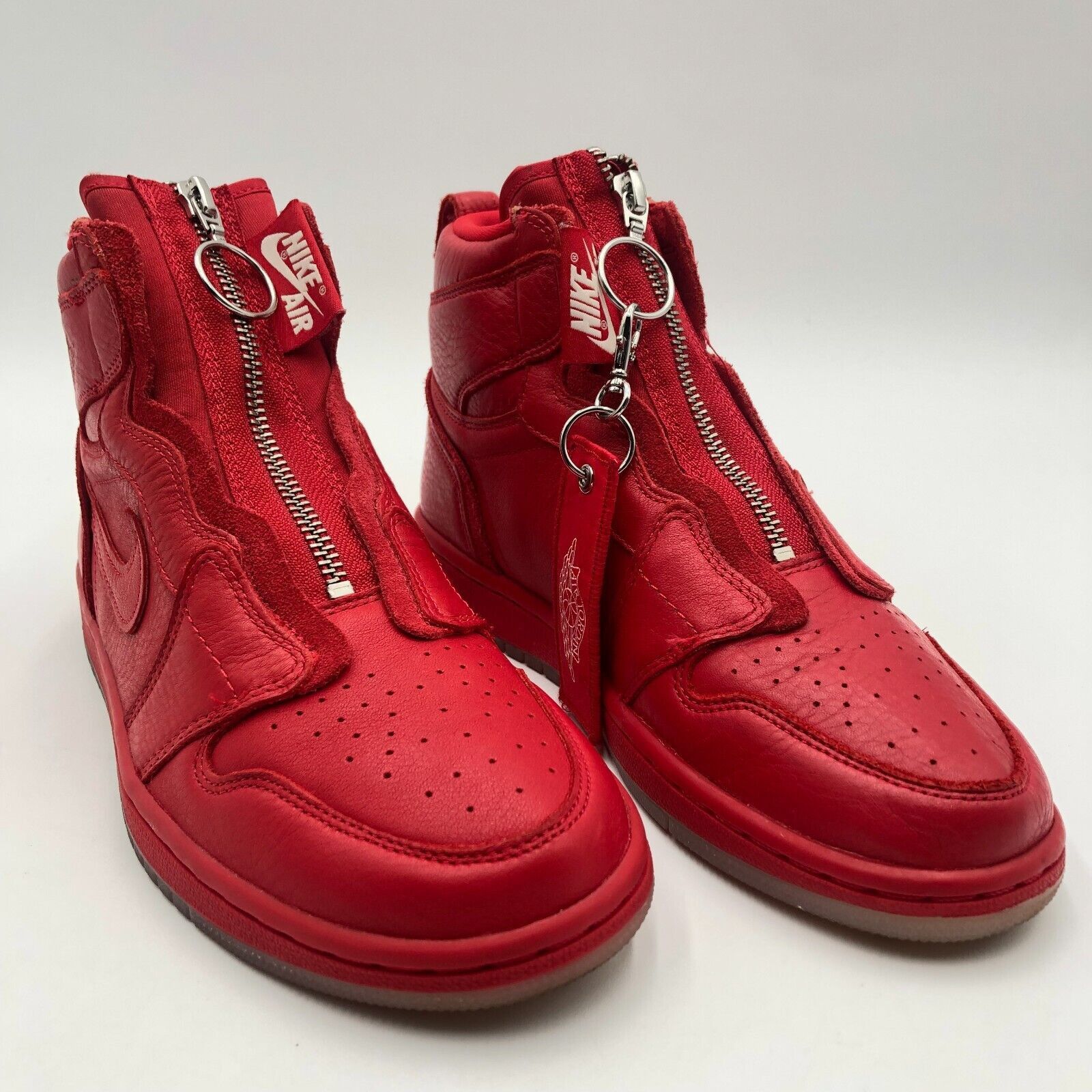 Jordan Brand × Vogue Size 6.5 - Jordan 1 Retro High Zip x Anna Wintour Red Size US 6.5 / IT 36.5 - 1 Thumbnail