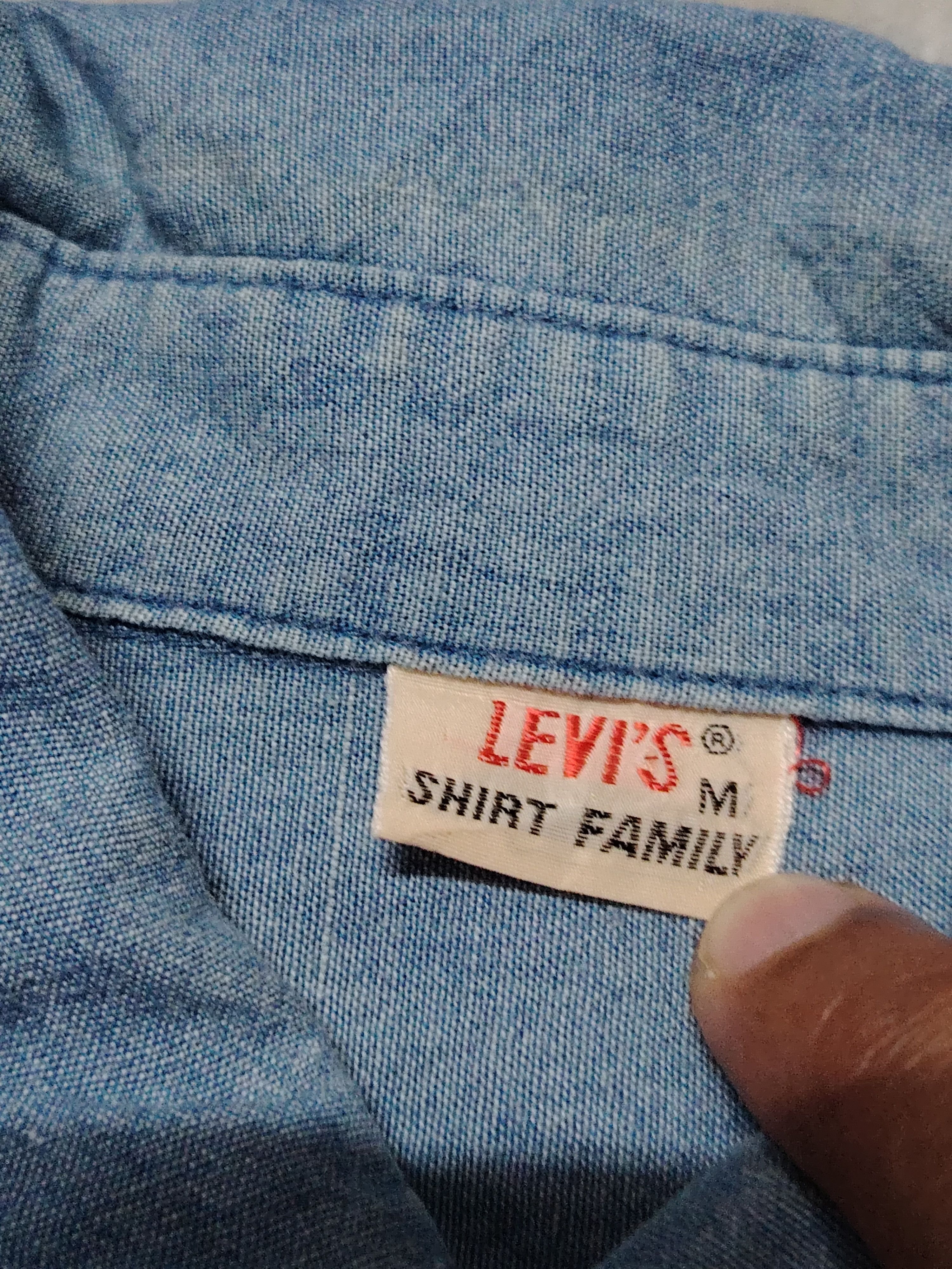 Vintage Vintage Levis Chambray made in Japan shirt Size US M / EU 48-50 / 2 - 4 Thumbnail
