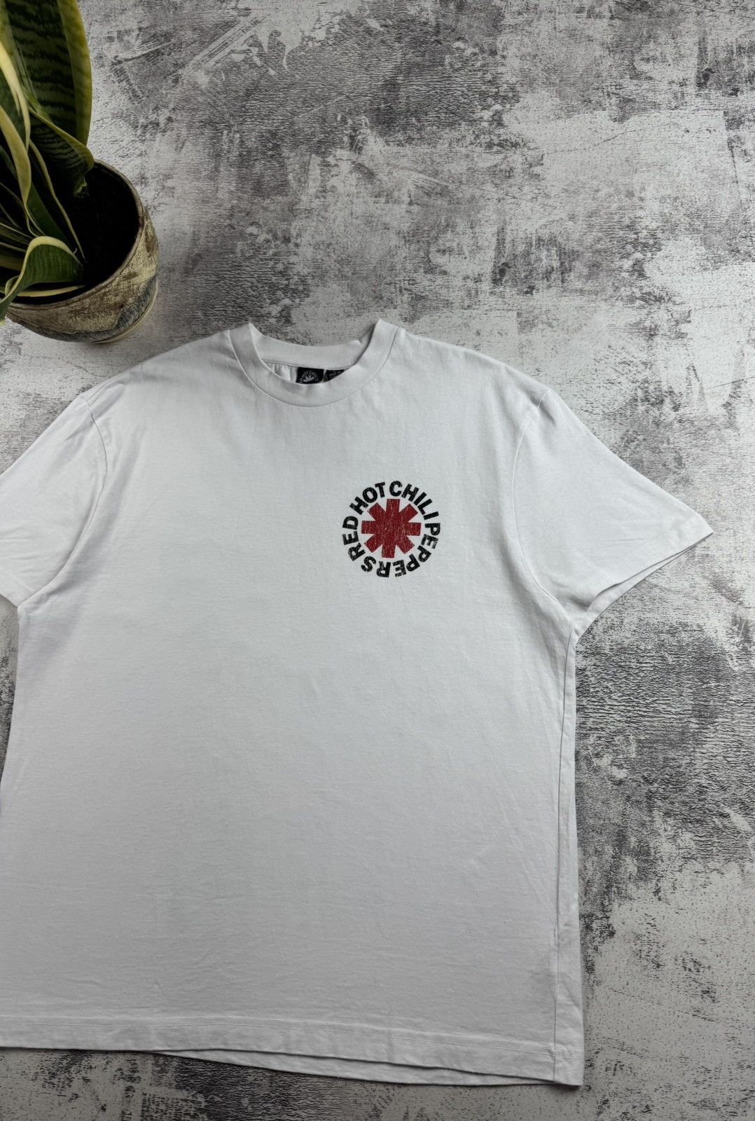 Band Tees Red Hot Chili Peppers RHCP Vintage Merch Devil T Shirt Tee Size US L / EU 52-54 / 3 - 11 Thumbnail