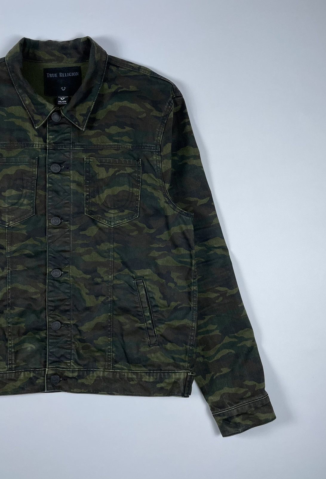 True Religion True Religion Camo Dylan Denim Jeans Jacket Size US XL / EU 56 / 4 - 3 Thumbnail