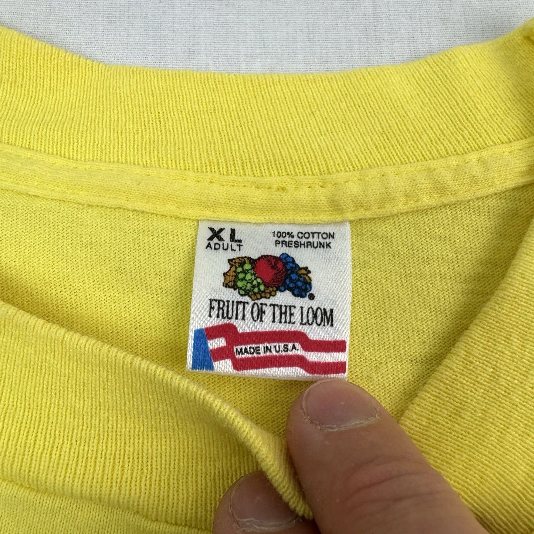 Fruit Of The Loom VINTAGE Fruit of the Loom T-Shirt Men XL Yellow 90s Religion I Came Back 60 Watt Light Bulb Crew Neck Short Sleeve Size US XL / EU 56 / 4 - 5 Thumbnail