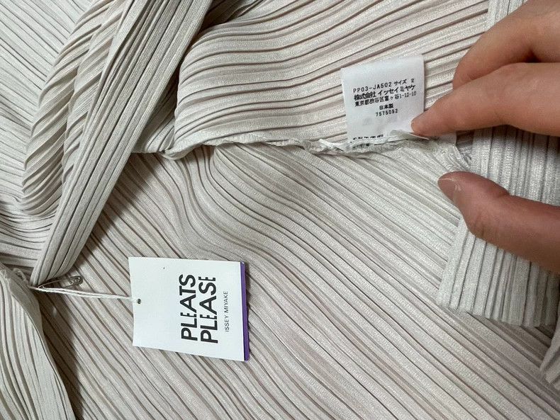 Issey Miyake Issey Miyake Beige pleated coat Size M / US 6-8 / IT 42-44 - 7 Thumbnail