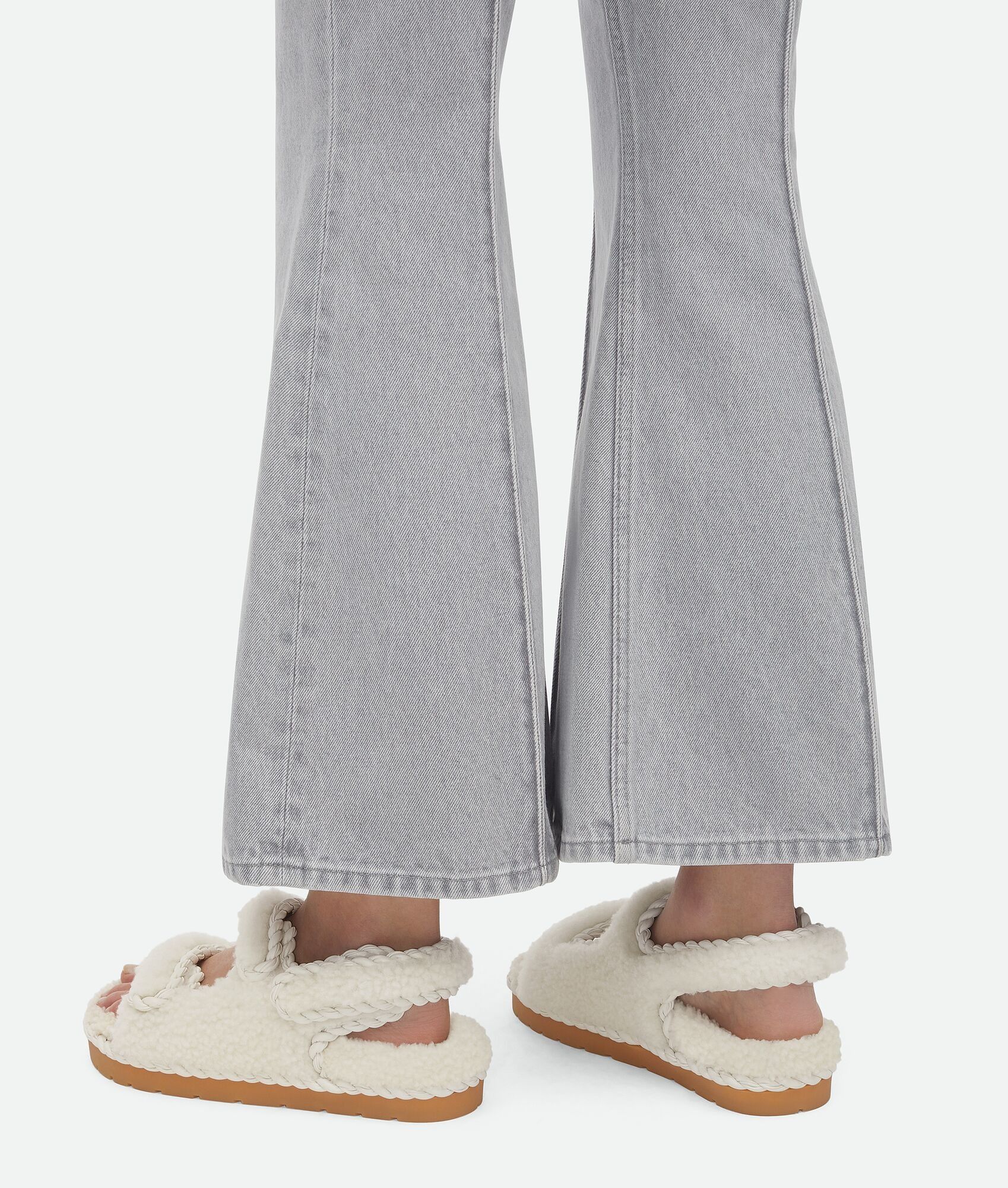 Bottega Veneta o1bcso1str0725 Jack Flat Sandals in Popcorn Size US 12 / IT 42 - 2 Thumbnail