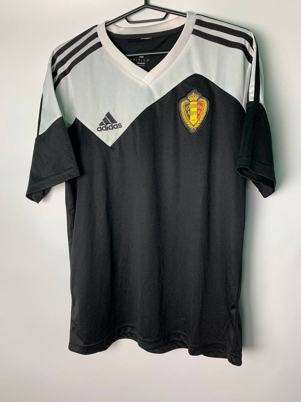 Adidas × Vintage Belgium Away football shirt 2015 - 2016 Soccer Jersey Size US S / EU 44-46 / 1 - 1 Thumbnail